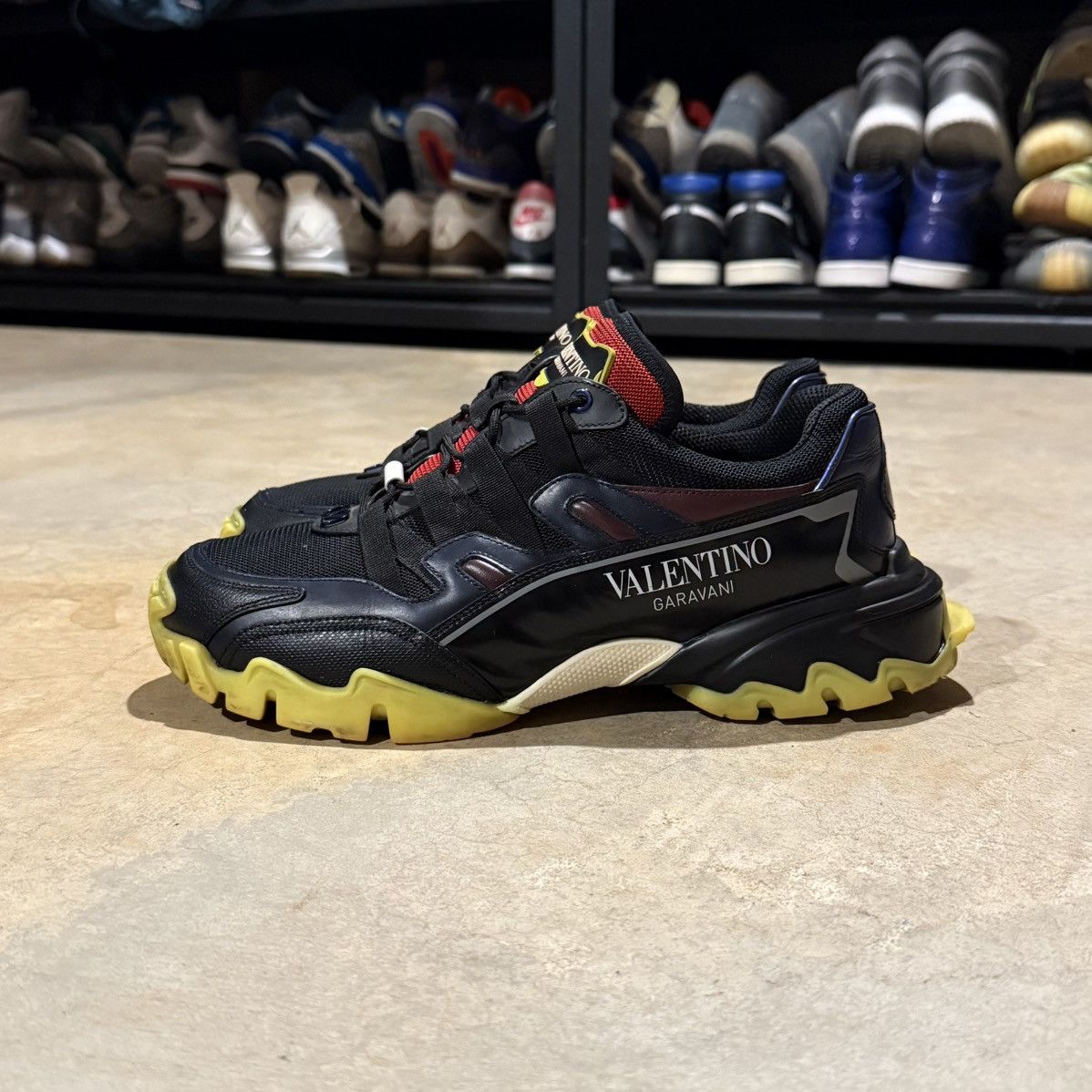 Valentino Valentino Garavani Climbers Trainer Black Multi US 9 Size US 9 / EU 42 - 1 Thumbnail