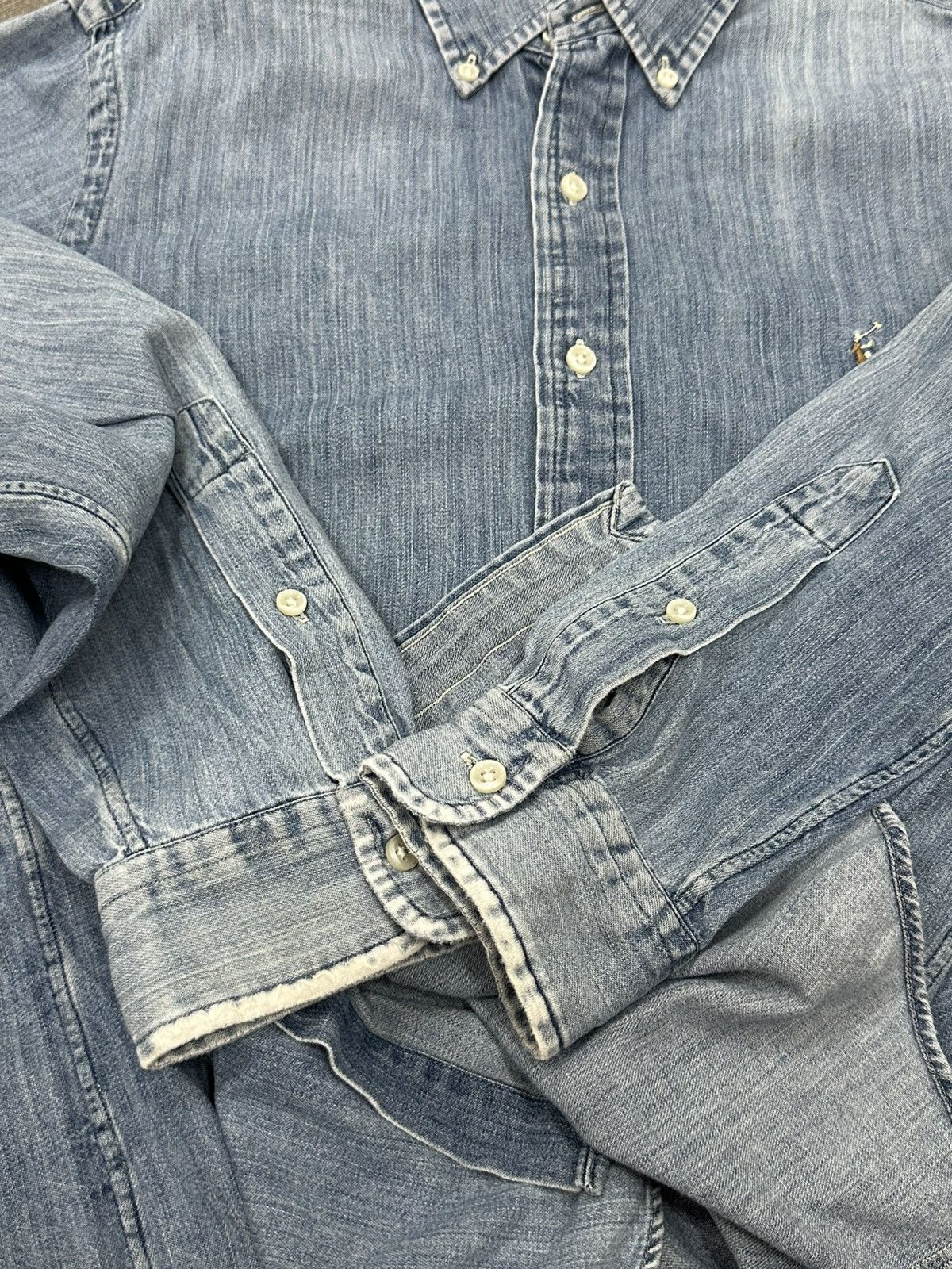 Polo Ralph Lauren Polo Ralph Lauren Distressed/Thrashed Denim Button Up Shirt Size US M / EU 48-50 / 2 - 17 Thumbnail