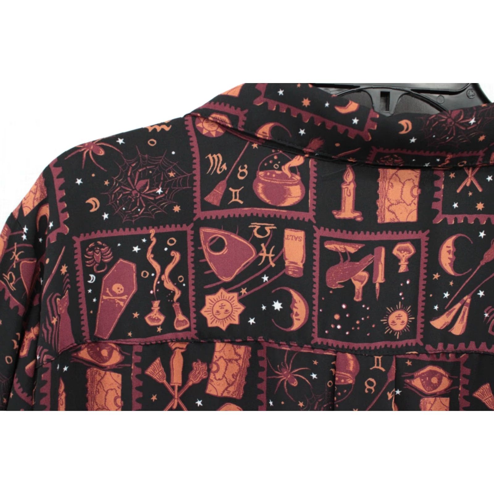 Disney Disney Blouse Women's 2X Orange Black Long Sleeve Button Up Hocus Pocus Size XXL / US 16-18 / IT 52-54 - 4 Thumbnail