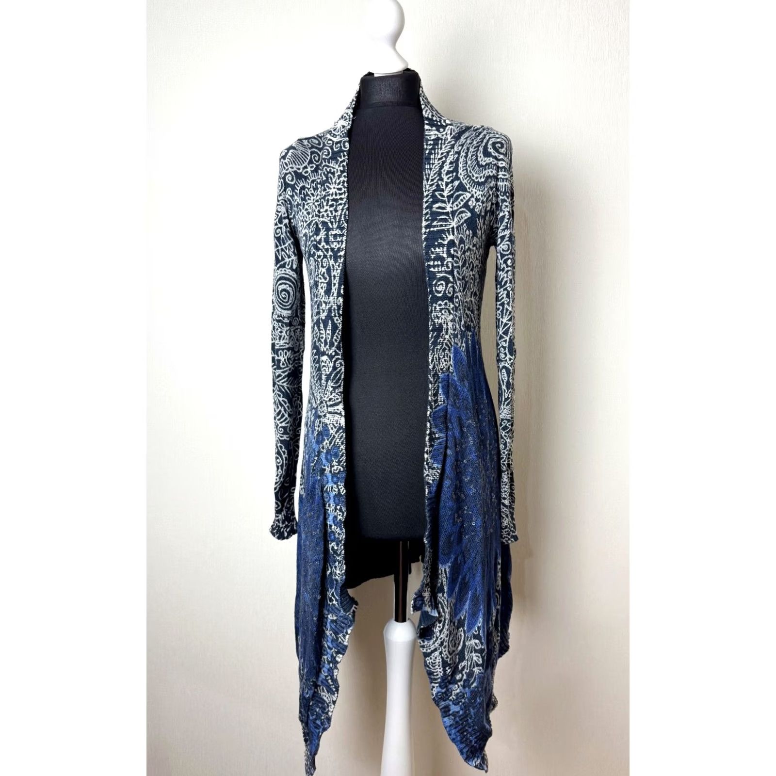 Desigual Desigual Cardigan Womens L Blue Jacket Shawl Wrap 57J21T5 Color Blue 100% genuine item Desigual Cardigan Women L Blue 90s? Size L / US 10 / IT 46 - 2 Thumbnail