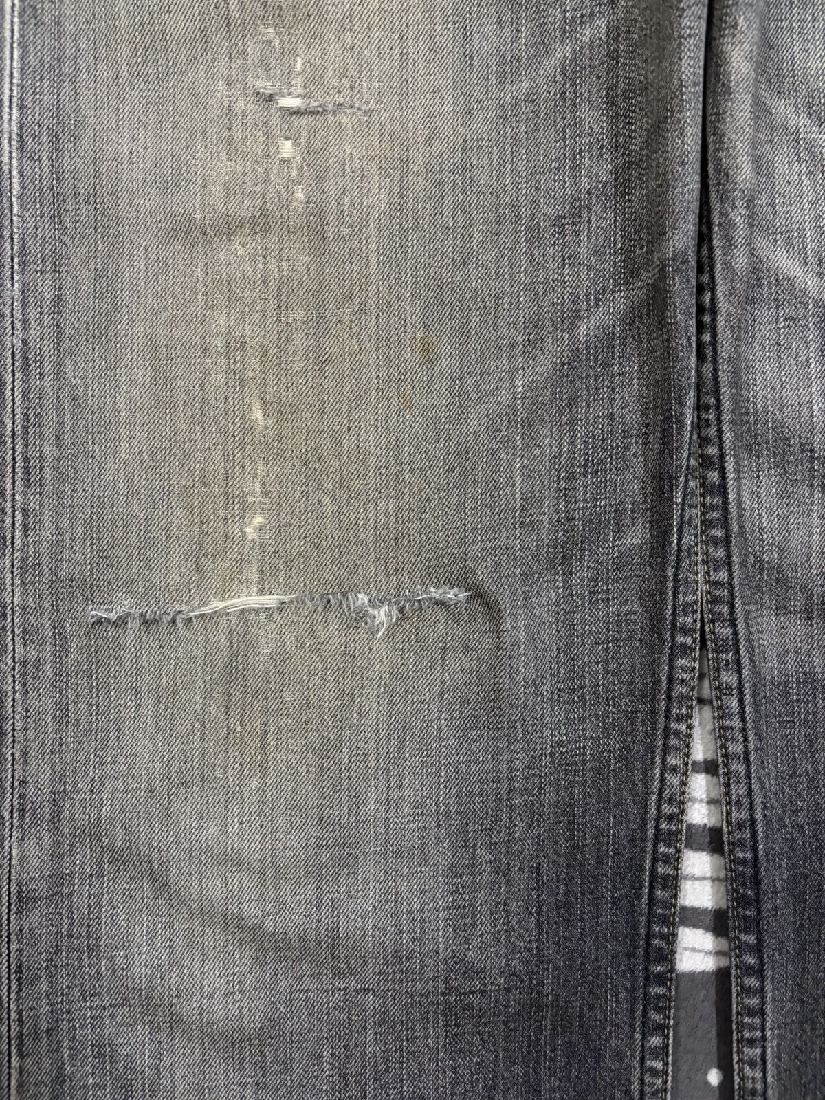 Levi's Vintage Levis 503 Rusty Charcoal Wash Baggy Distressed Jeans Size US 33 - 7 Thumbnail