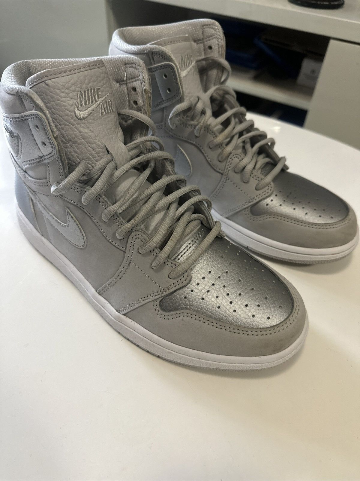 Nike Men Nike Air Jordan 1 High CO JP TOKYO Grey 9.5 DC 1788 029 Size US 9.5 / EU 42-43 - 2 Thumbnail