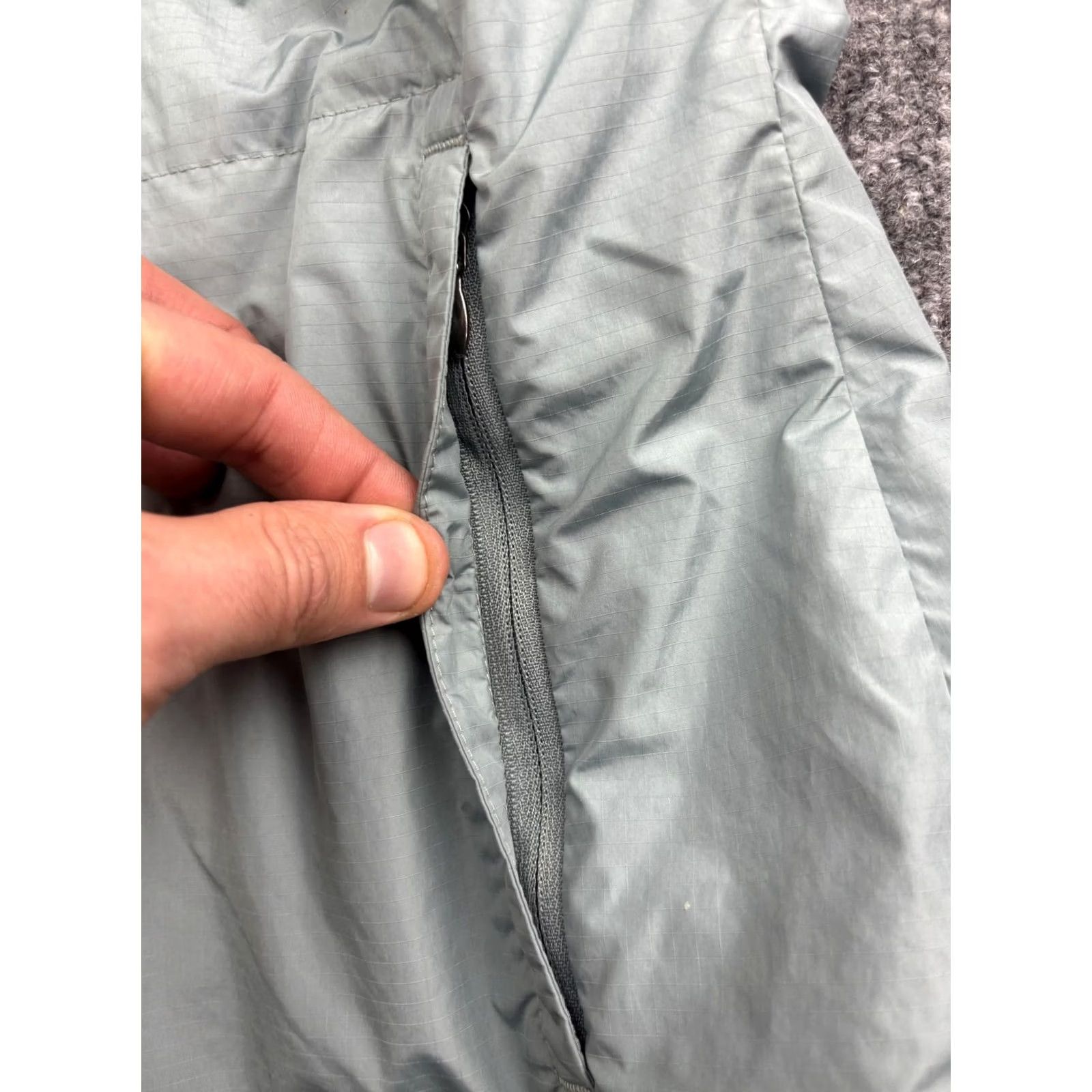 Vintage Nau Jacket Womens Small Gray Hooded Full Zip Lightweight Windbreaker Hiking Size S / US 4 / IT 40 - 7 Thumbnail