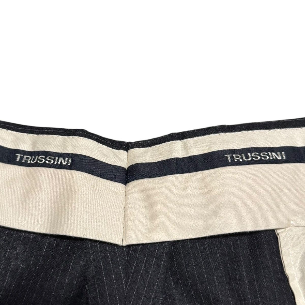 Trussini Trussini Pinstripe Suit Italy 46 Jacket 36x30 Pants Wool Size 46R - 16 Thumbnail