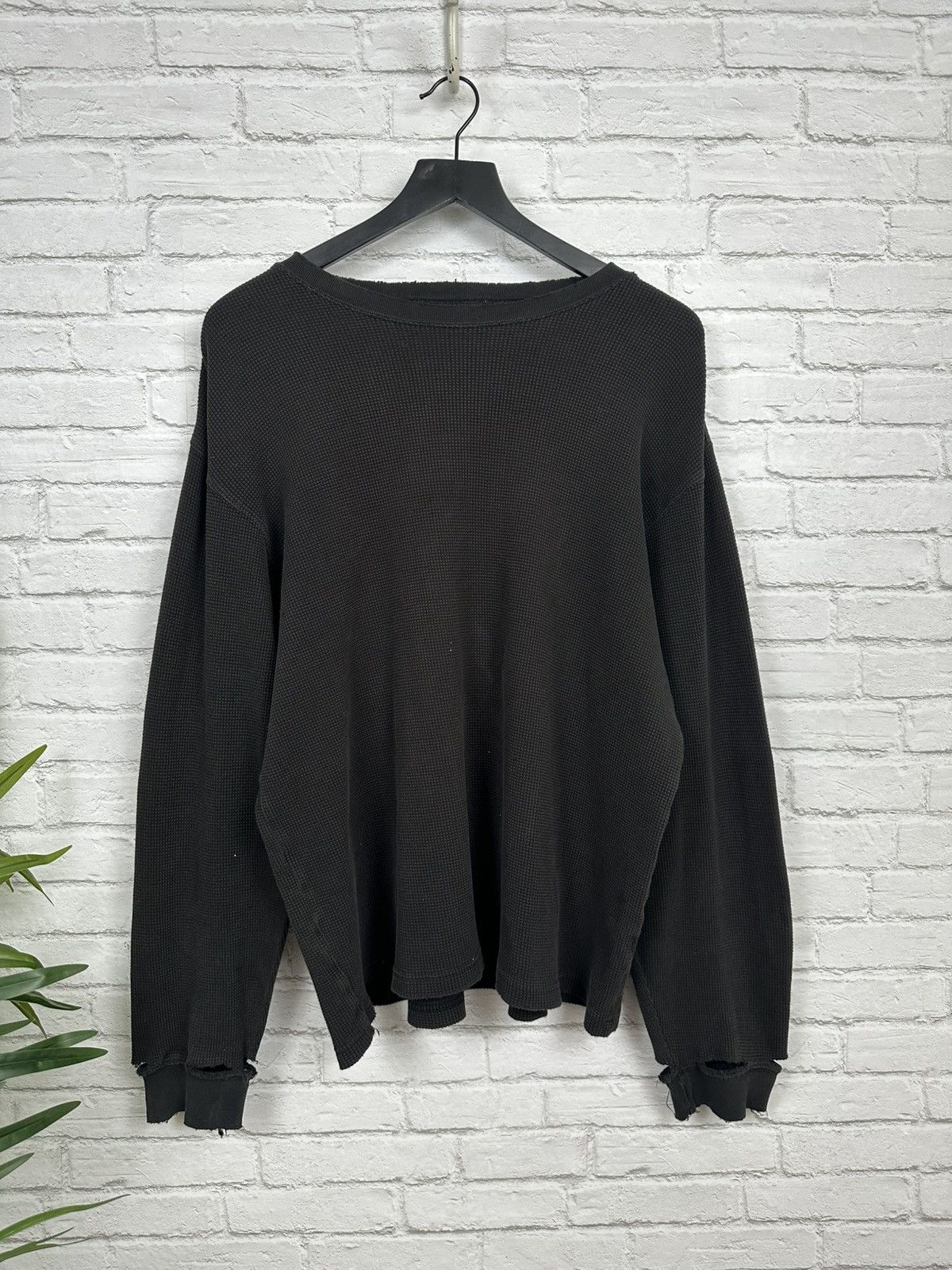 Vintage (L) PERFECTLY THRASHED WAFFLE Knit Black Longsleeve Tee Size US L / EU 52-54 / 3 - 3 Thumbnail