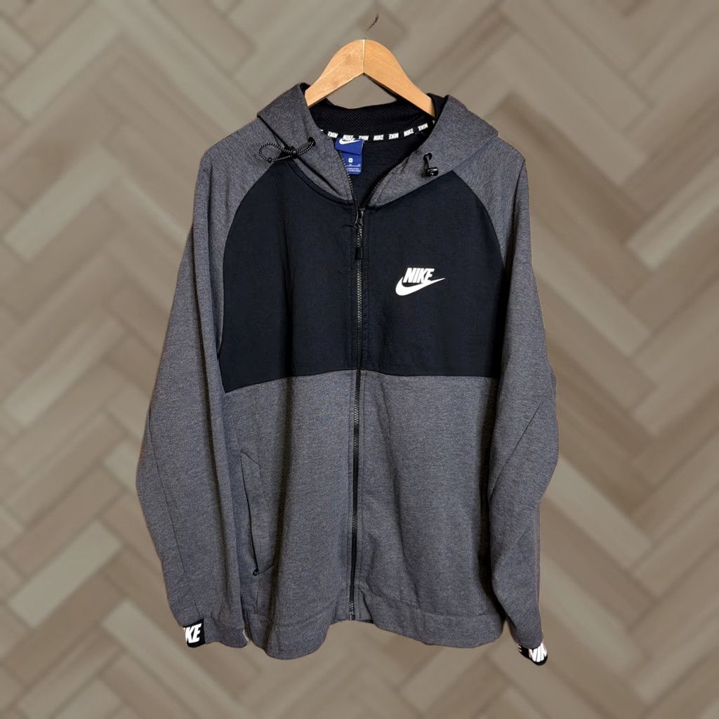Nike Nike Jacket Mens XL Full Zip Hooded Athletic AQ7228-071 Swoosh Size US XL / EU 56 / 4 - 1 Thumbnail