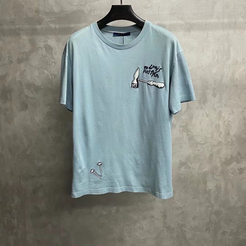 Louis Vuitton louis vuitton 23 latest blue embroidered tool logo short sl Size US L / EU 52-54 / 3 - 1 Thumbnail