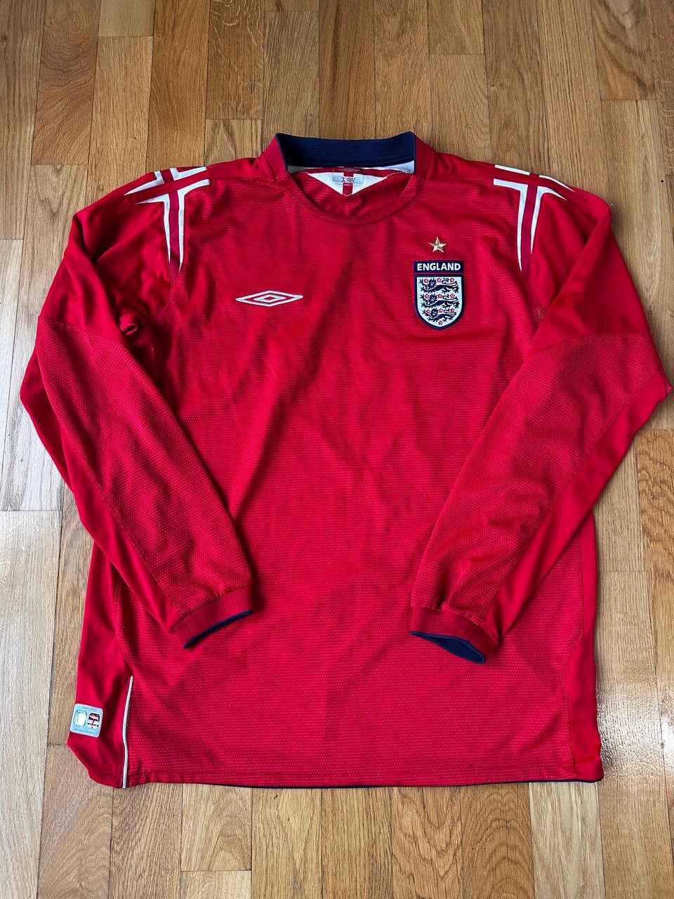 Umbro Vintage England 2004 Red Kit ❤️🏴 Premium classic, 🔥💯 Size US L / EU 52-54 / 3 - 3 Thumbnail