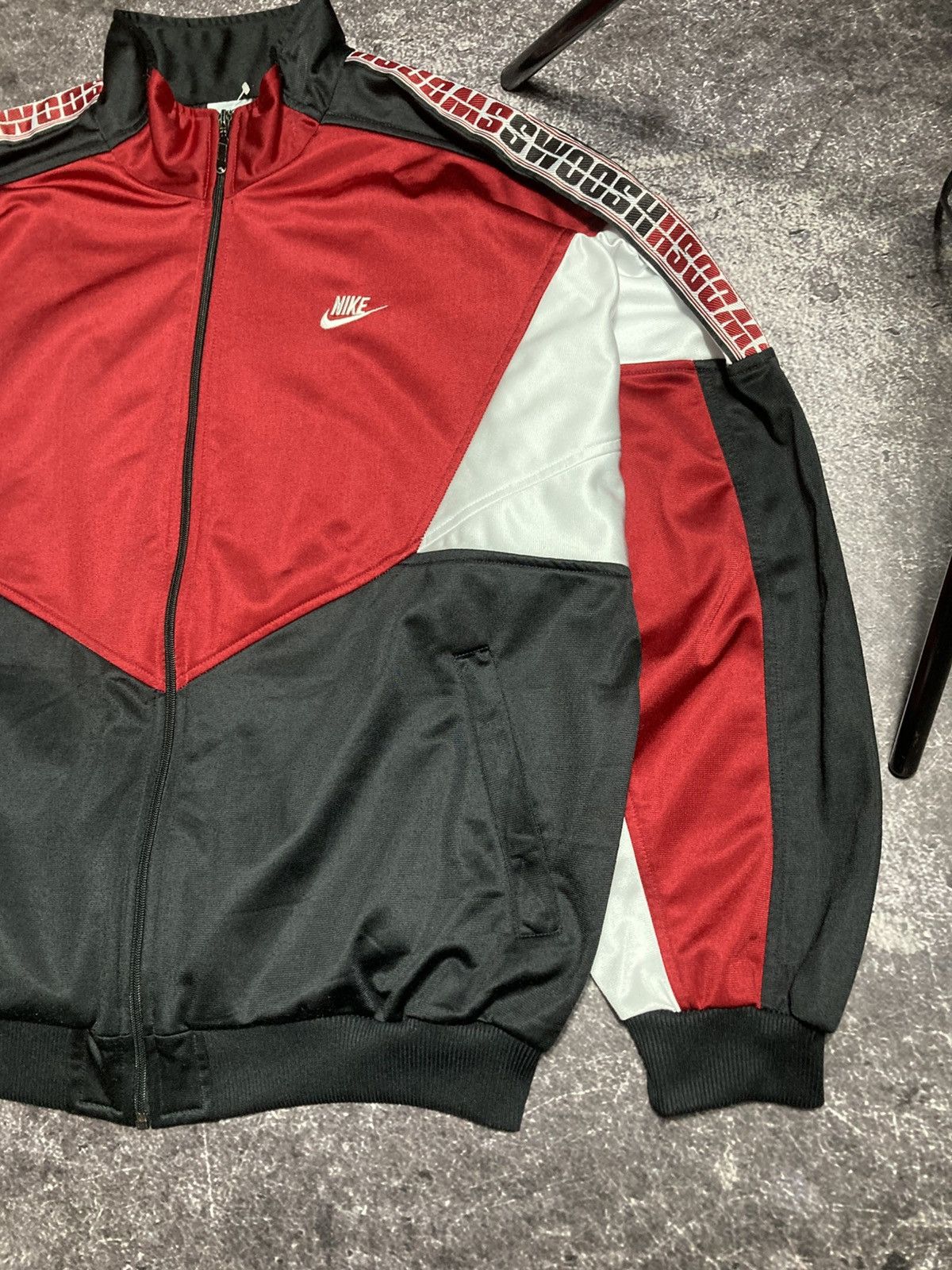 Nike Vintage Nike Track Jacket Swoosh Logo Tape Sleeve 90s Size US XL / EU 56 / 4 - 3 Thumbnail
