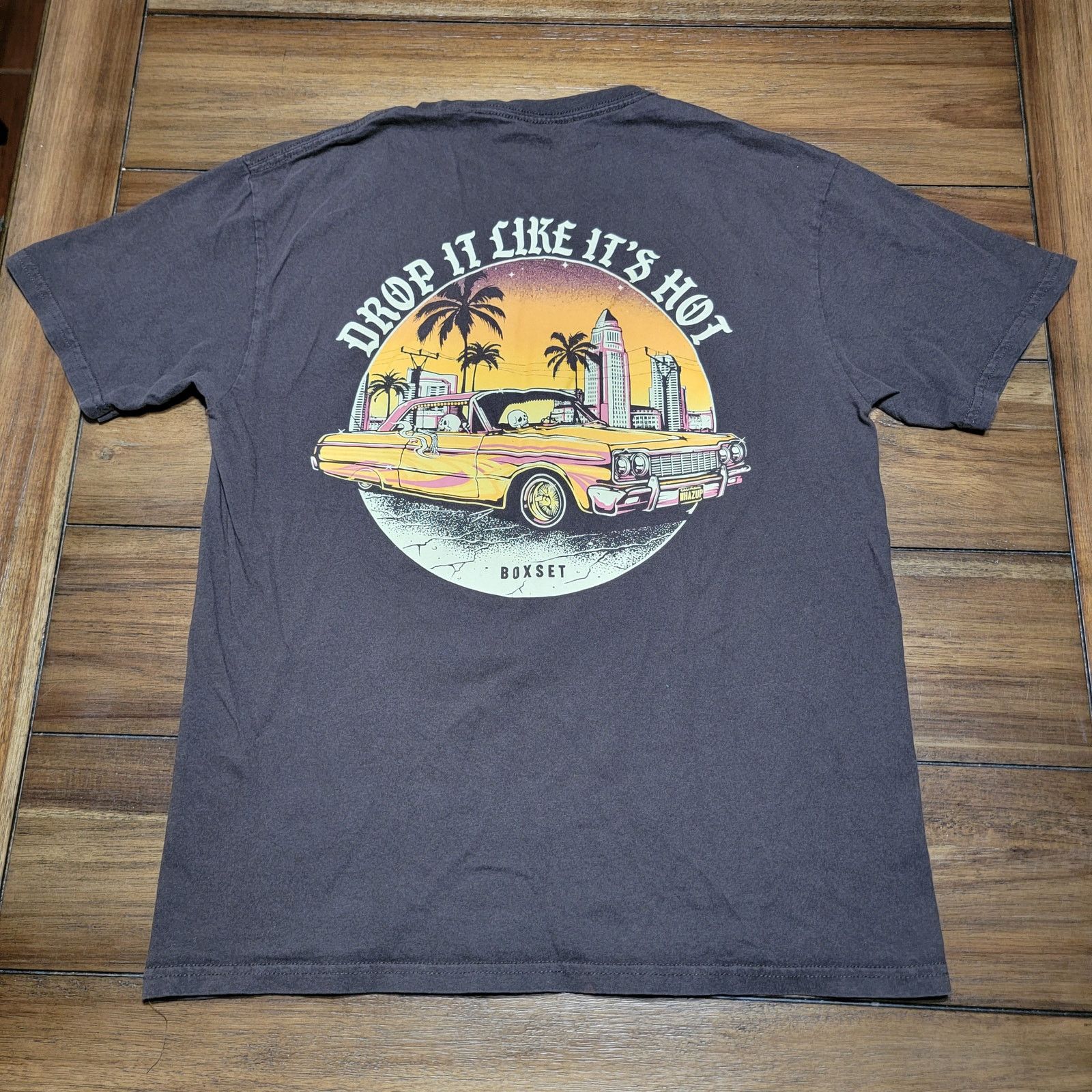 Other BoxSet Unisex Tee "Drop It Like It's Hot" - Size Medium Size US M / EU 48-50 / 2 - 1 Thumbnail