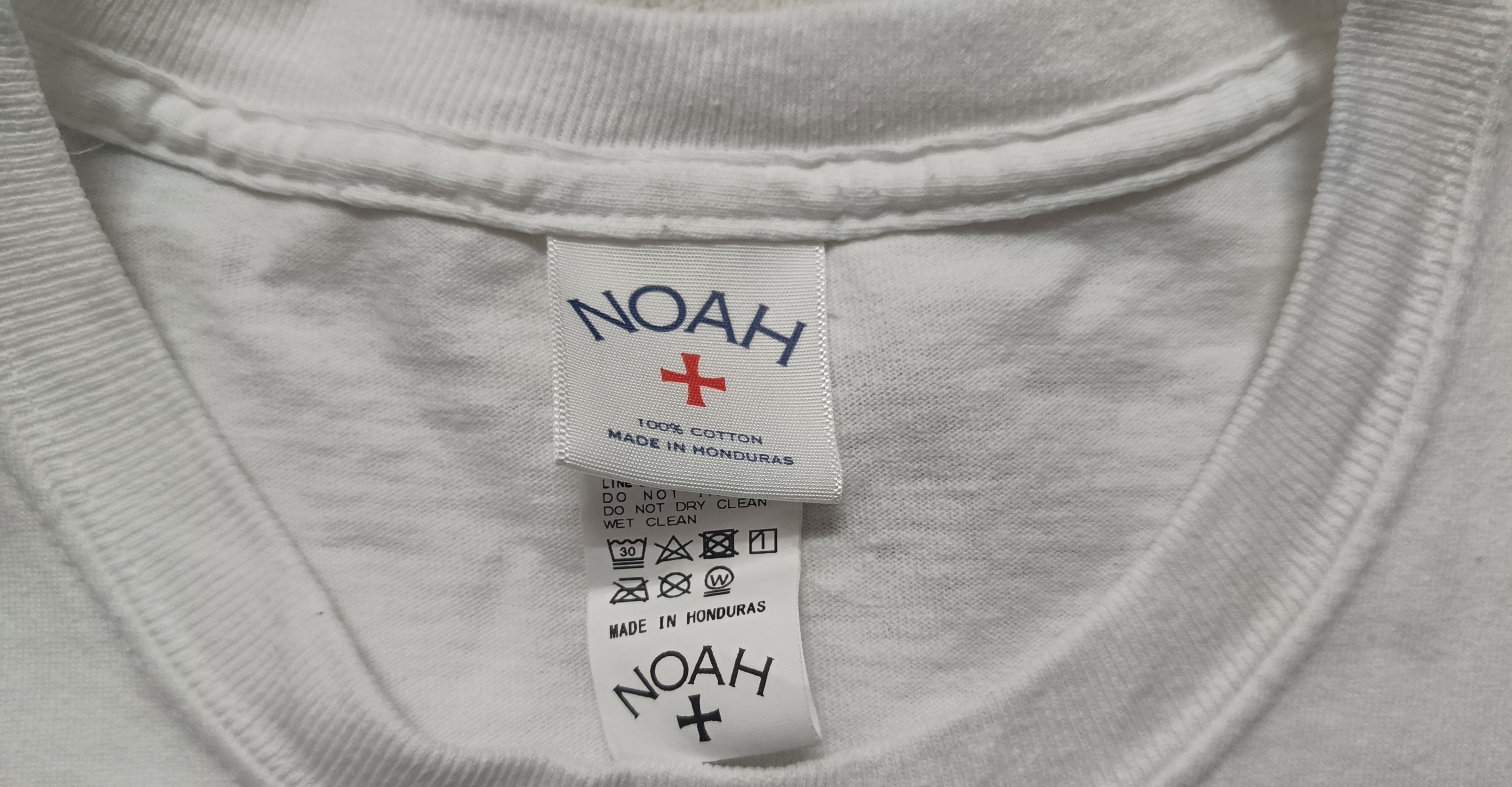 Noah 🔥🔥 Rare Noah White Tee Size US XL / EU 56 / 4 - 2 Thumbnail