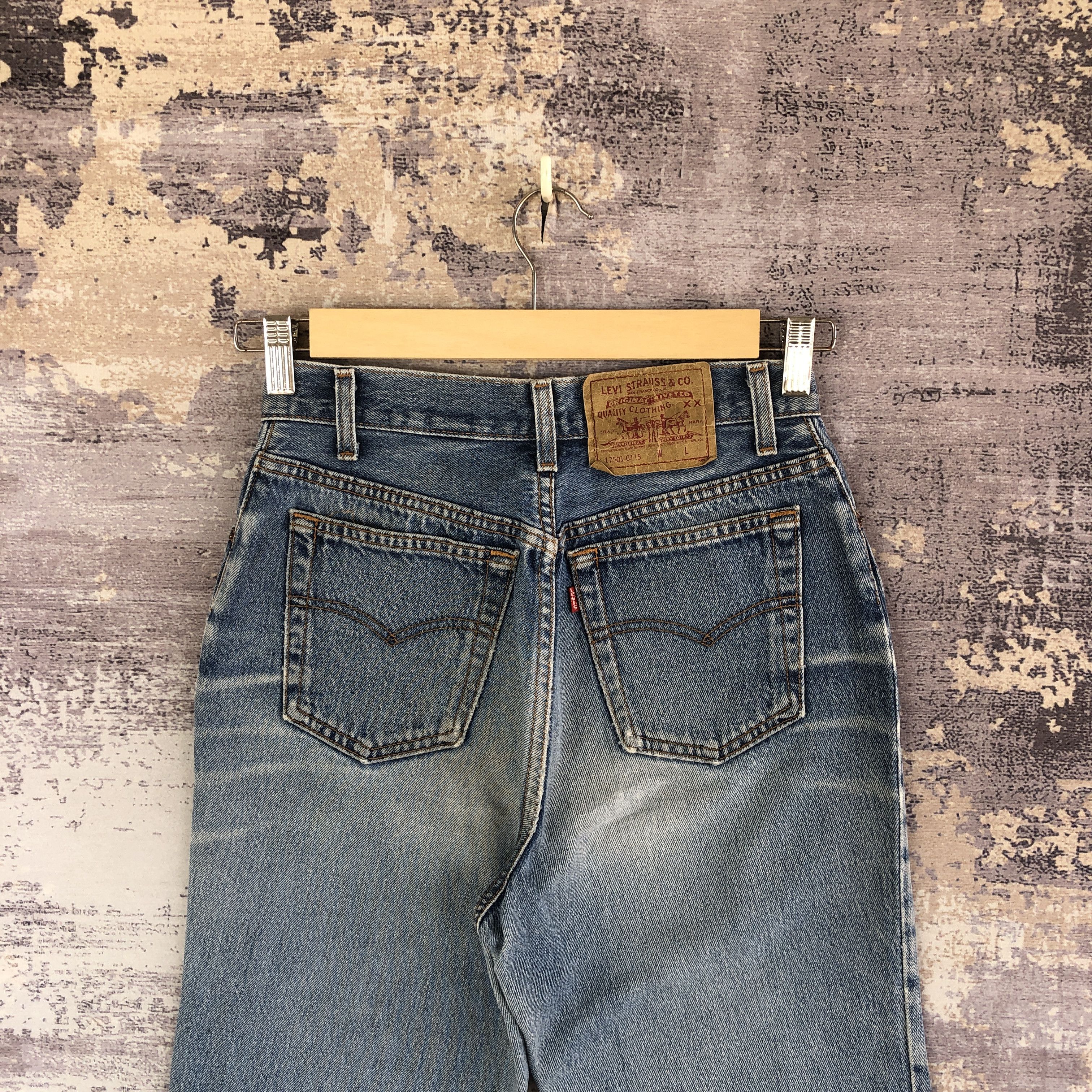 Levi's Vintage 90s Levis 501 Distressed Levi's Faded Denim Size 26" / US 2 / IT 38 - 4 Thumbnail