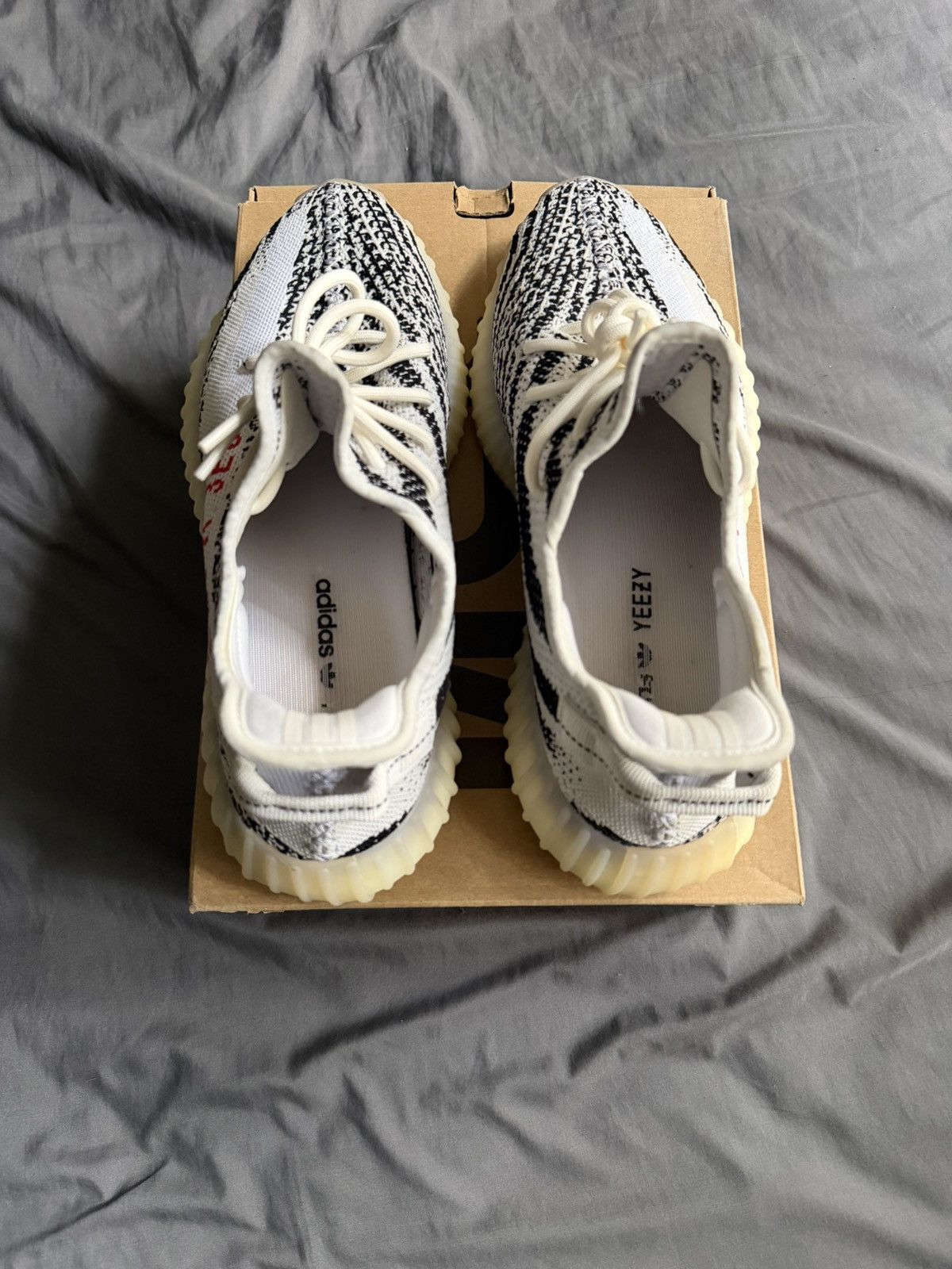 Yeezy Yeezy Boost 350 V2 Zebra Size US 11 / EU 44 - 5 Thumbnail