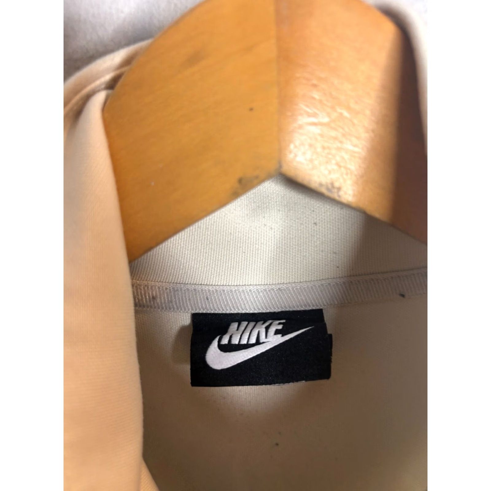 Nike Nike N98 Track Jacket M Shirt Mens Ivory Black Burgundy AR2244 272 5413 90s Athleisure Classic Warm-Up Zip Pocket Adjustable Chest 54 in Size US M / EU 48-50 / 2 - 3 Thumbnail