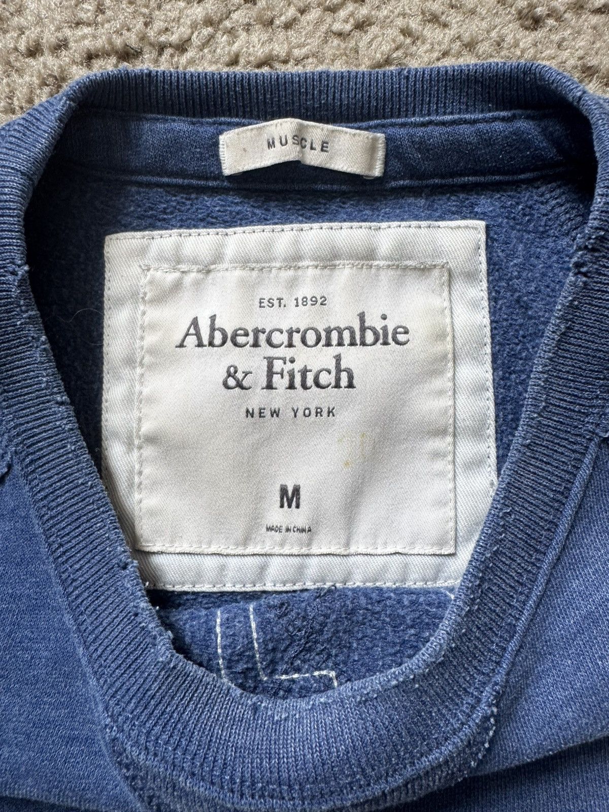 Abercrombie & Fitch Vintage Abercrombie and Fitch mens blue sweatshirt Medium Size US M / EU 48-50 / 2 - 2 Thumbnail