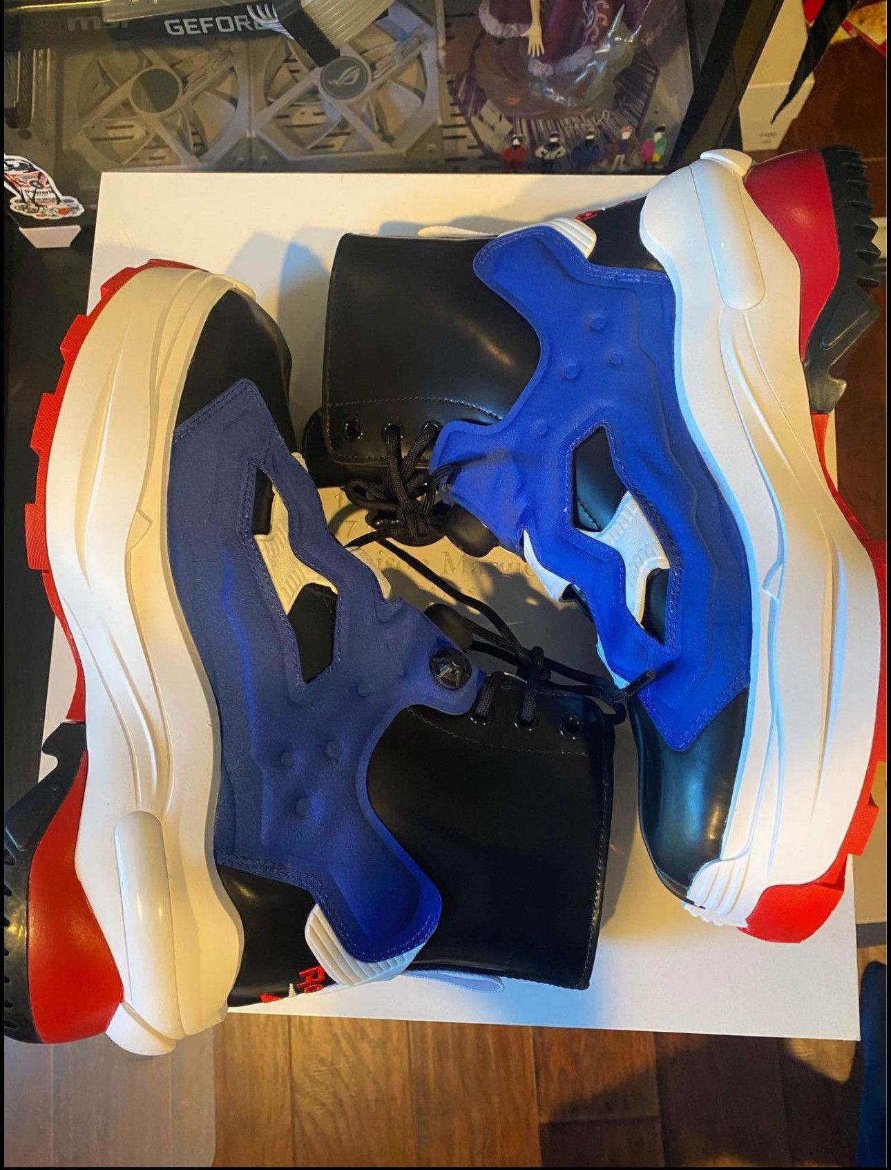 Maison Margiela × Reebok Maison Margiela x Instapump Fury Tabi Size US 11 / EU 44 - 1 Thumbnail