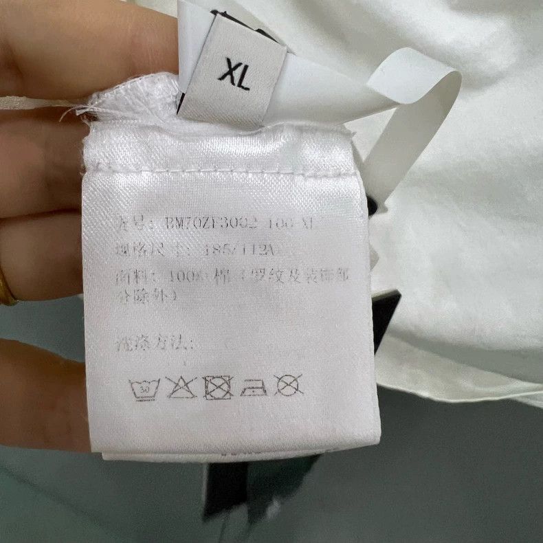 Givenchy Givenchy White Letter Logo Short Sleeve Size US XL / EU 56 / 4 - 4 Thumbnail