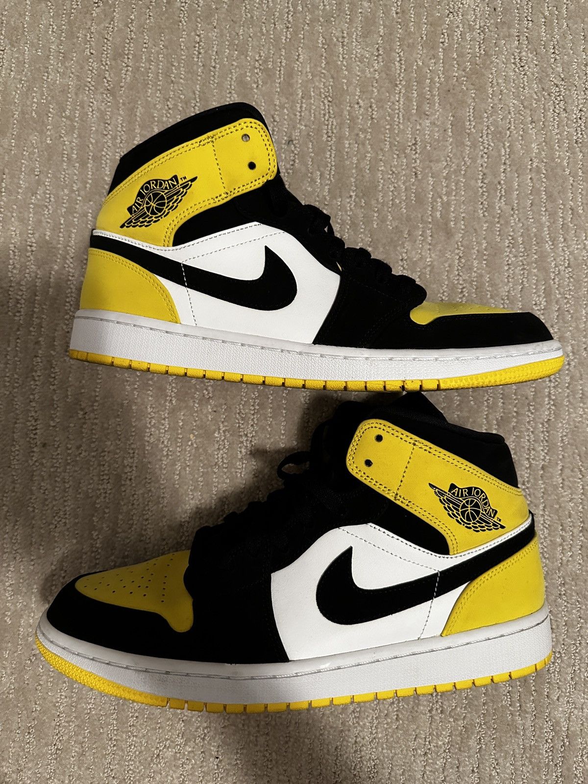 image of Jordan Nike Air Jordan 1 Mid Se Shoes in Yellow, Men's (Size 10)