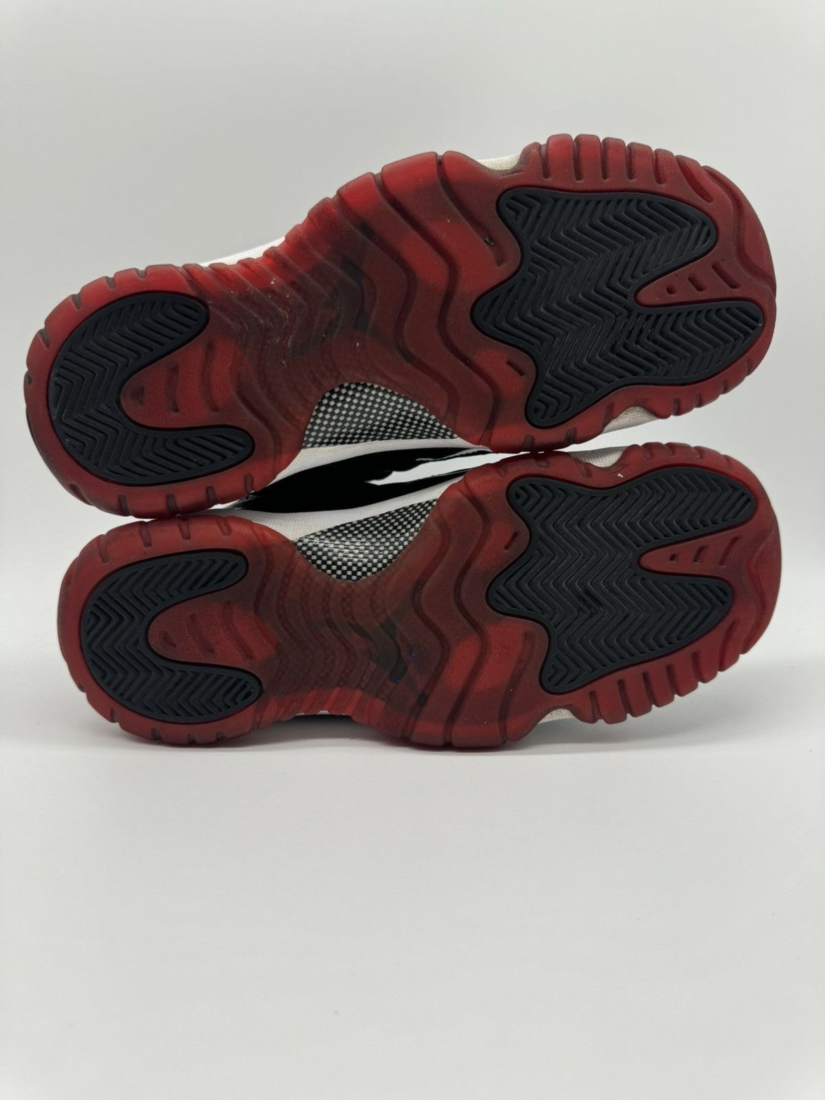 Nike Nike Air Jordan 11 Retro GS Bred Youth Size 6.5 | Women’s 8 Size US 6.5 / EU 39-40 - 6 Thumbnail