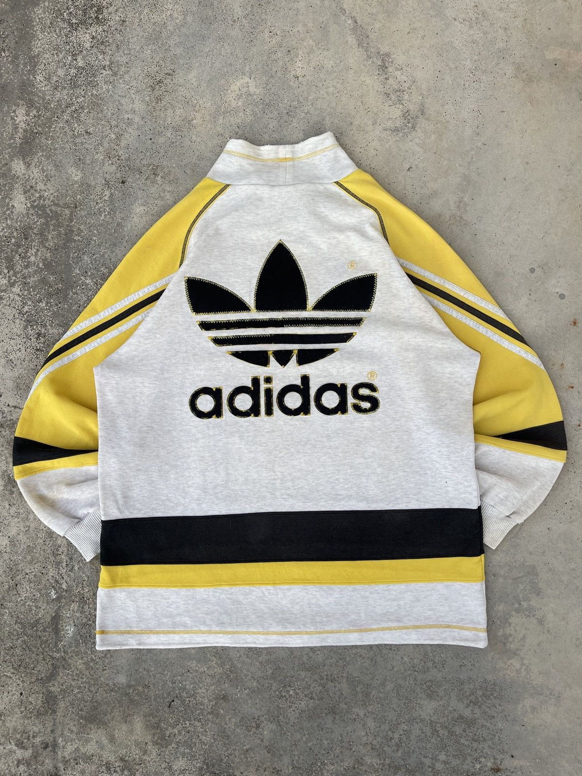 Adidas × Vintage Vintage 90s Adidas Trefoil Big Logo Sweatshirt Size US L / EU 52-54 / 3 - 3 Thumbnail