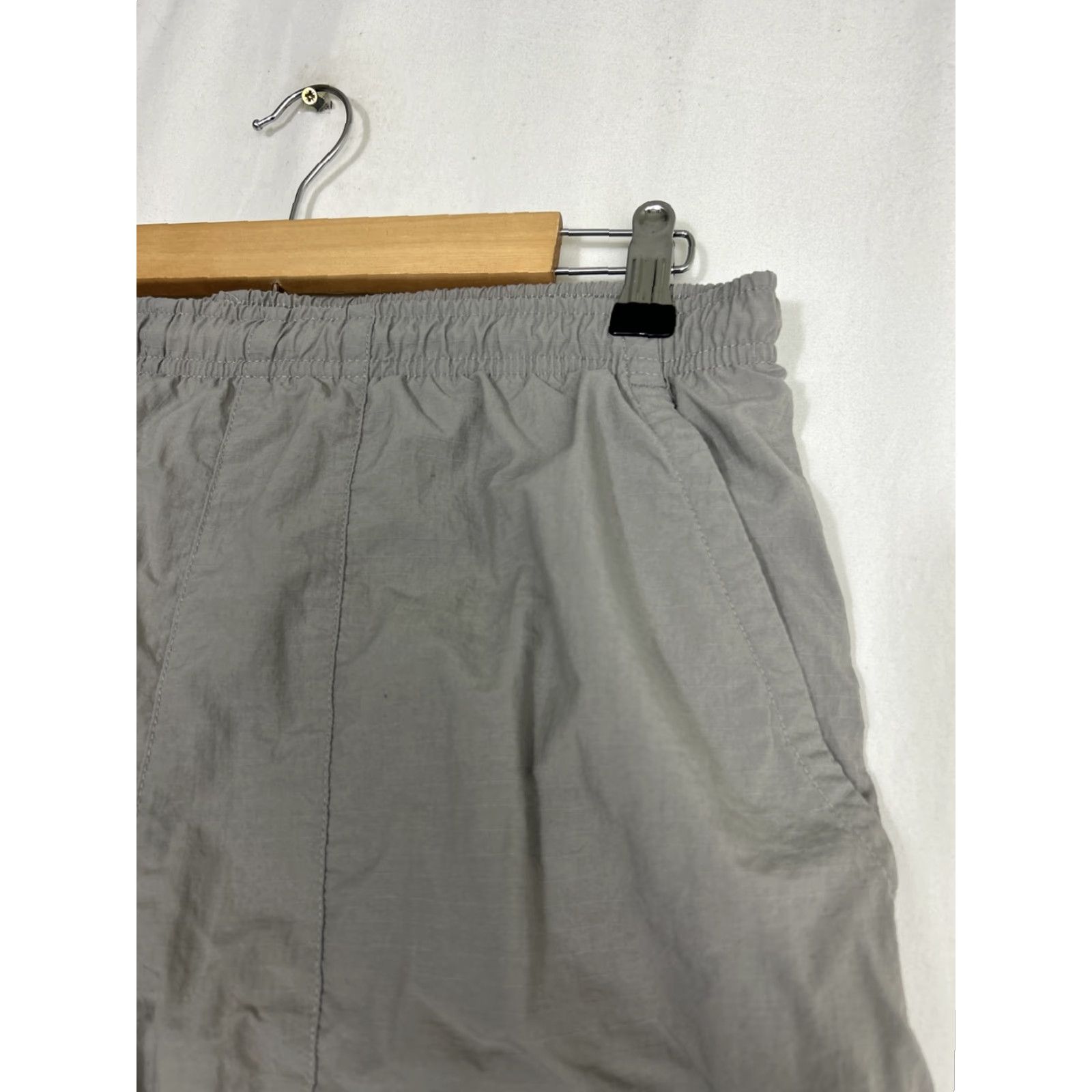 Nike VINTAGE Y2K Nike Line Swim Trunks Gray Mens Large Drawstring Trunks 32x9.5 Size ONE SIZE - 4 Thumbnail