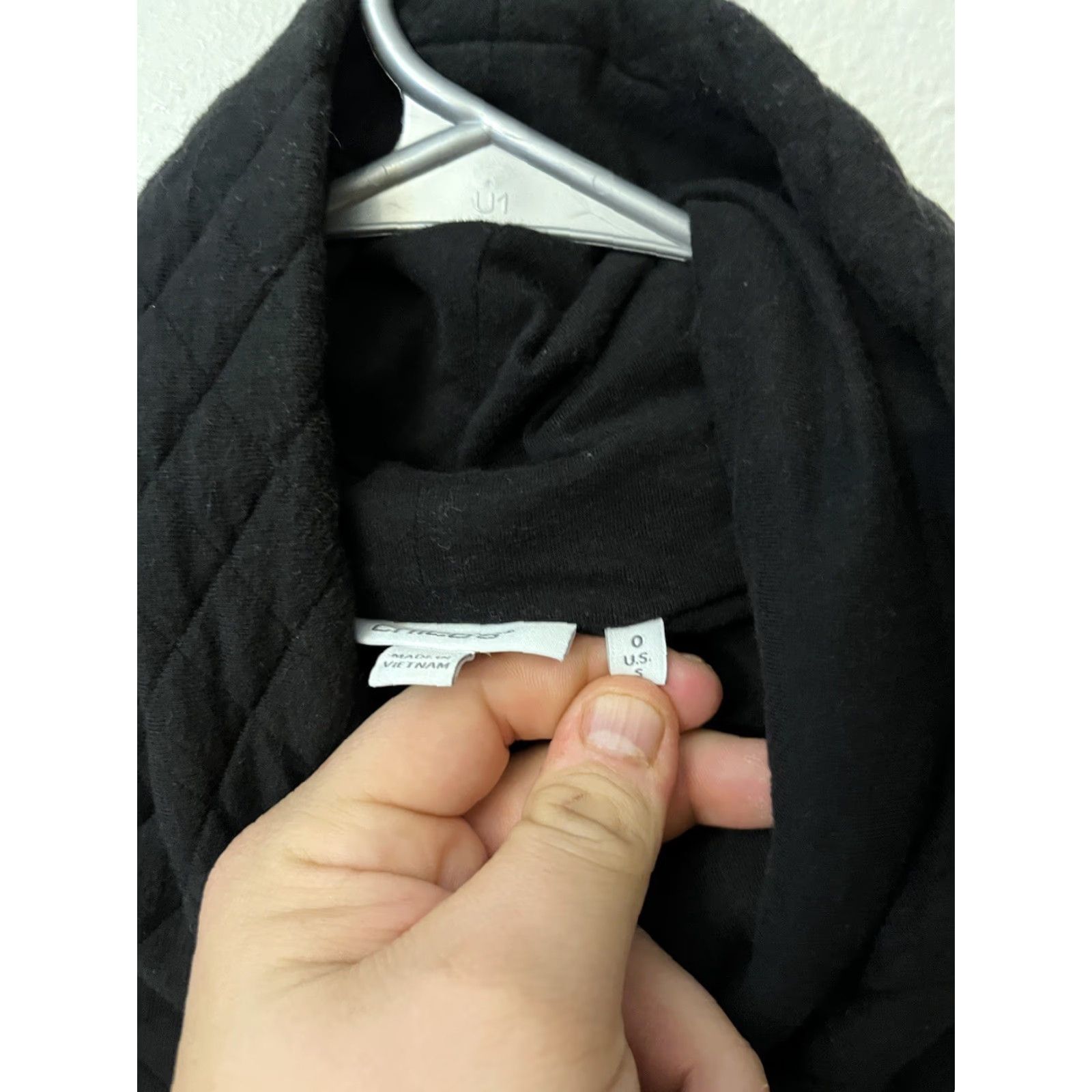 Vintage Chicos Womens Top Sweatshirt Long Sleeve Black Quilted Cowl Neck Zip Hem Detail Pullover 0 Small Regular Womens Size XS / US 0-2 / IT 36-38 - 4 Thumbnail
