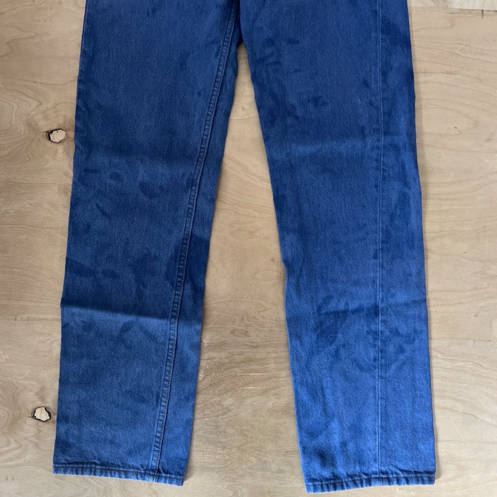 Levi's VINTAGE Levi's 501 Jeans 29 Blue 80s Denim Distressed Workwear USA Made in USA Button Jeans Mens 80s Western Distressed Leather? Size US 29 - 4 Thumbnail