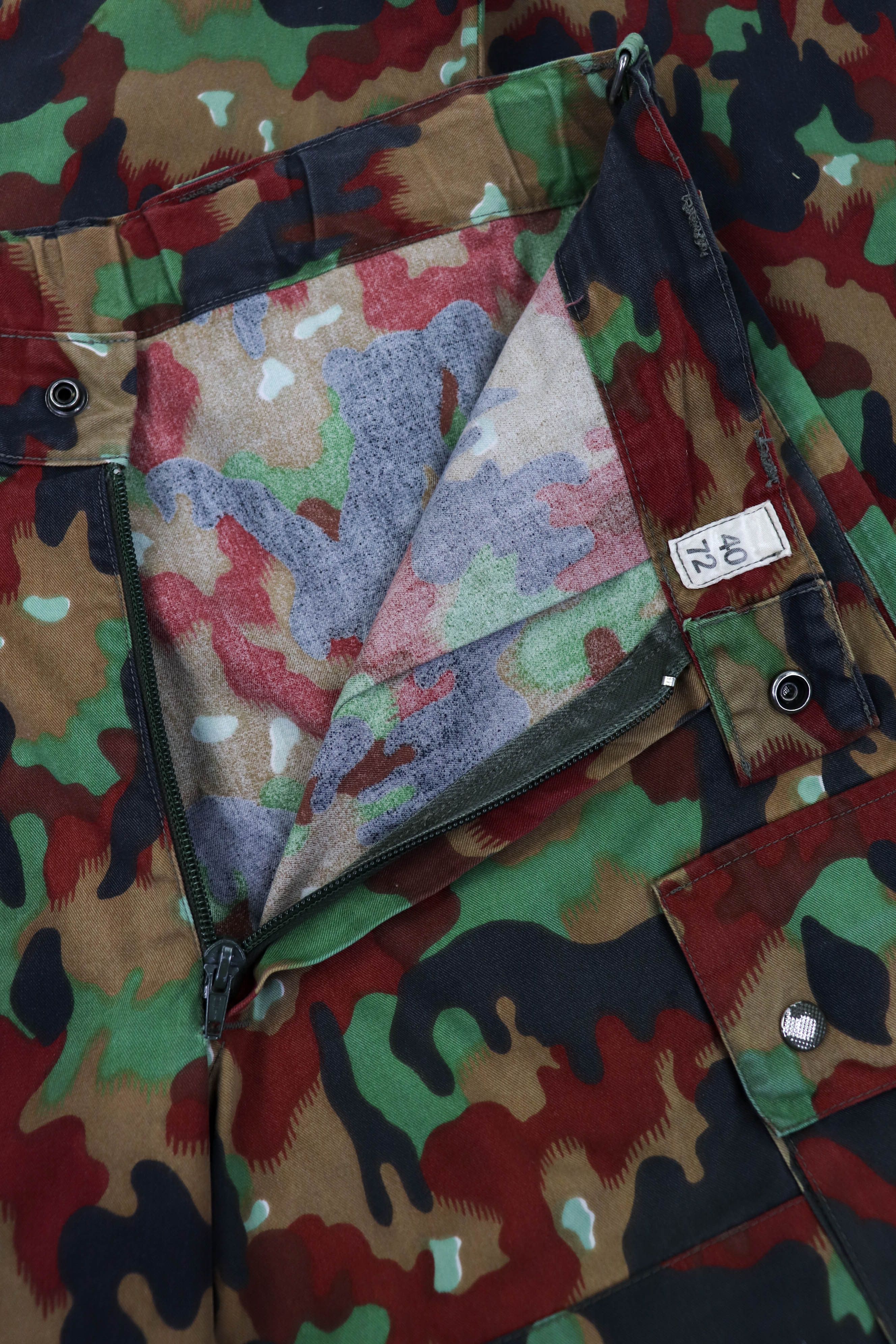 Vintage Vintage 90s Swiss Army Camouflage Cargo Pants Size US 32 / EU 48 - 9 Thumbnail