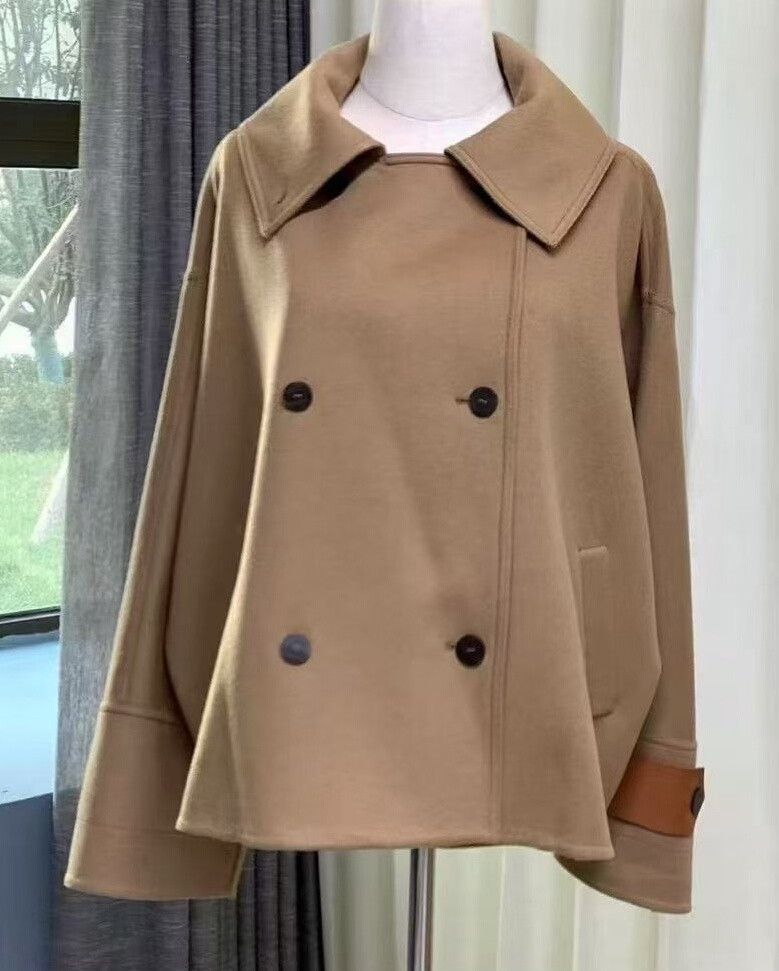 Loewe LOEWE Camel Cashmere Loose Coat Size XXS / US 00 / IT 34 - 1 Thumbnail