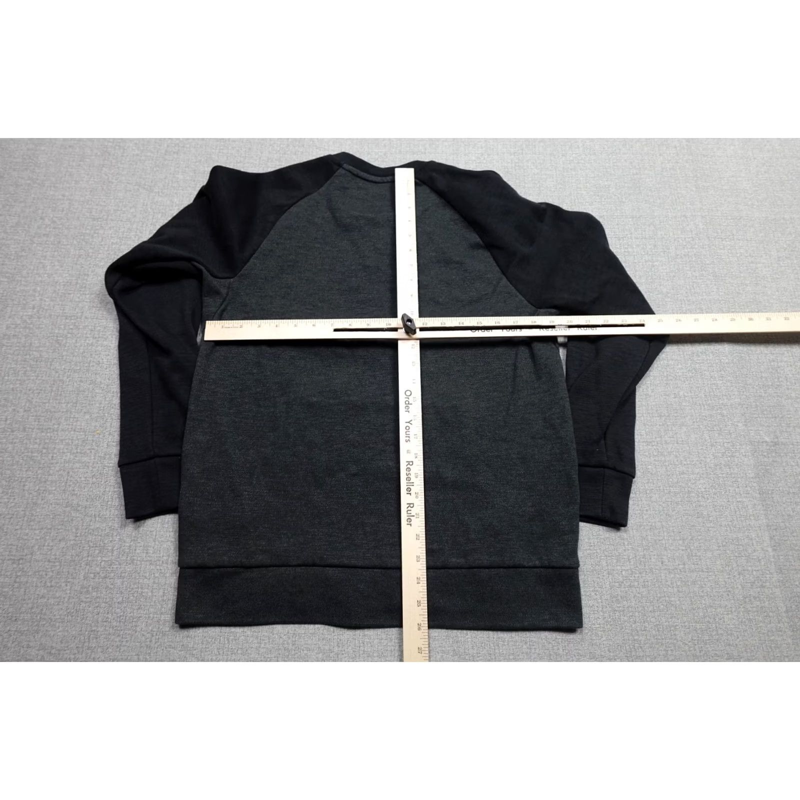 Nike Nike Sweatshirt Mens M Black Crewneck Fleece Kangaroo Pocket Logo Dri-Fit Size US M / EU 48-50 / 2 - 5 Thumbnail