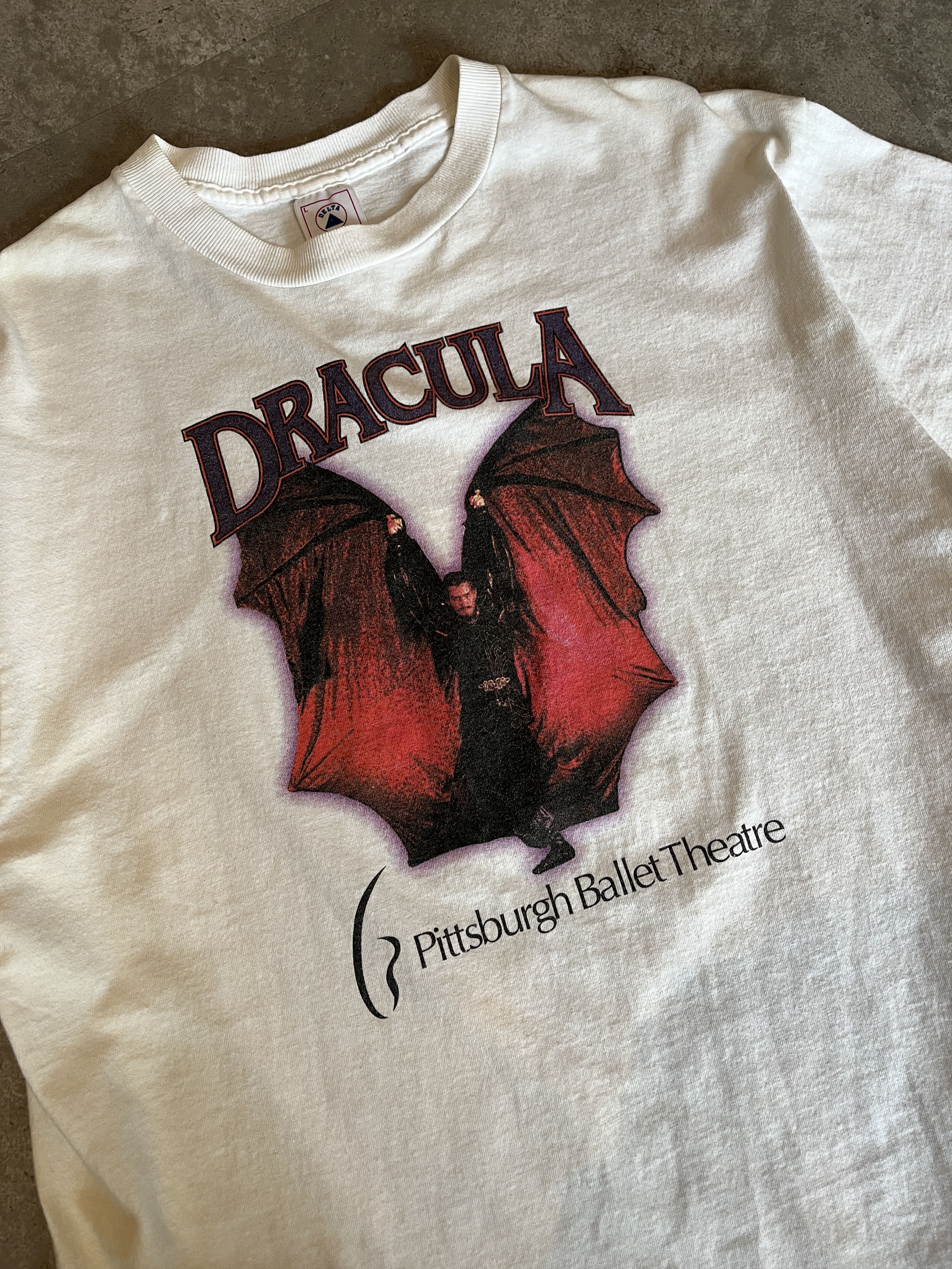 Vintage "VINTAGE" DRACULA TEE Size US L / EU 52-54 / 3 - 2 Thumbnail