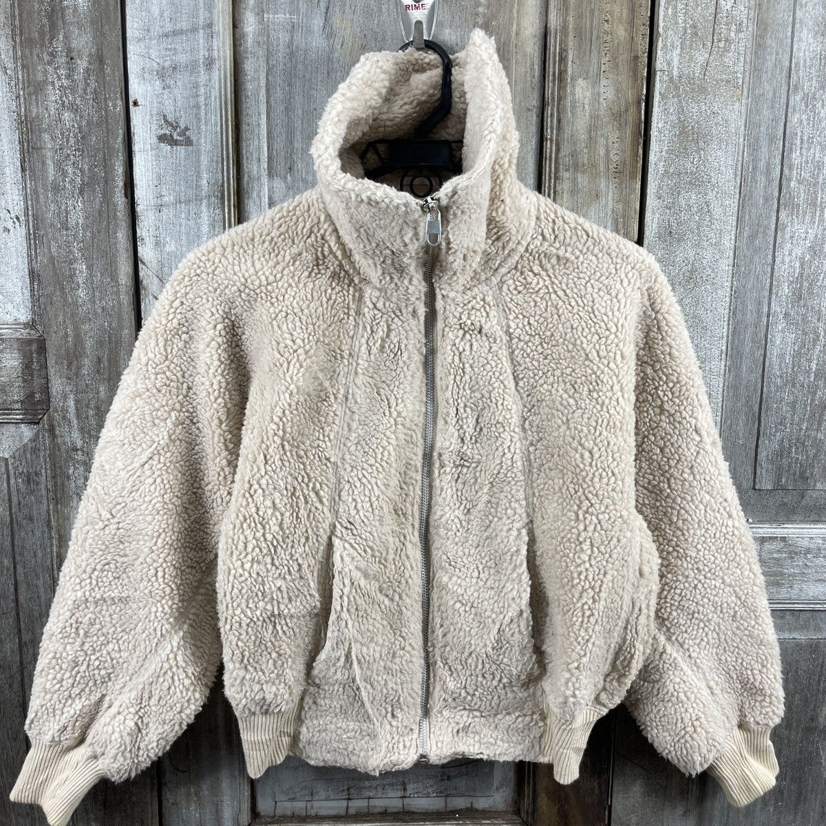 Jun Takahashi × Undercover × Uniqlo UUU Uniqlo Deep Pile Fleece Jacket Size M / US 6-8 / IT 42-44 - 3 Thumbnail