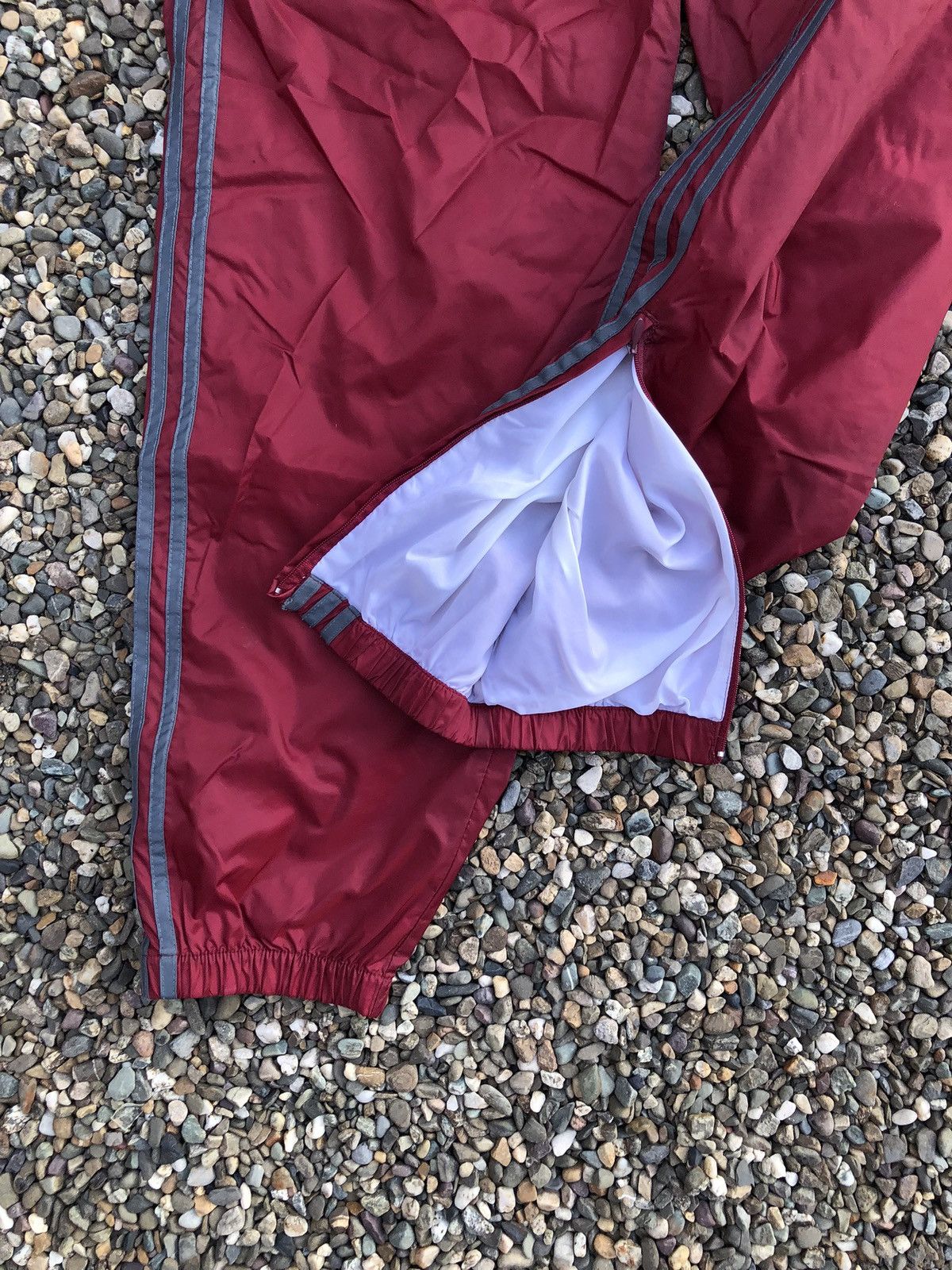 Adidas Vintage Adidas Striped Fleece Lined Windbreaker Track Pants Size US 34 / EU 50 - 3 Thumbnail