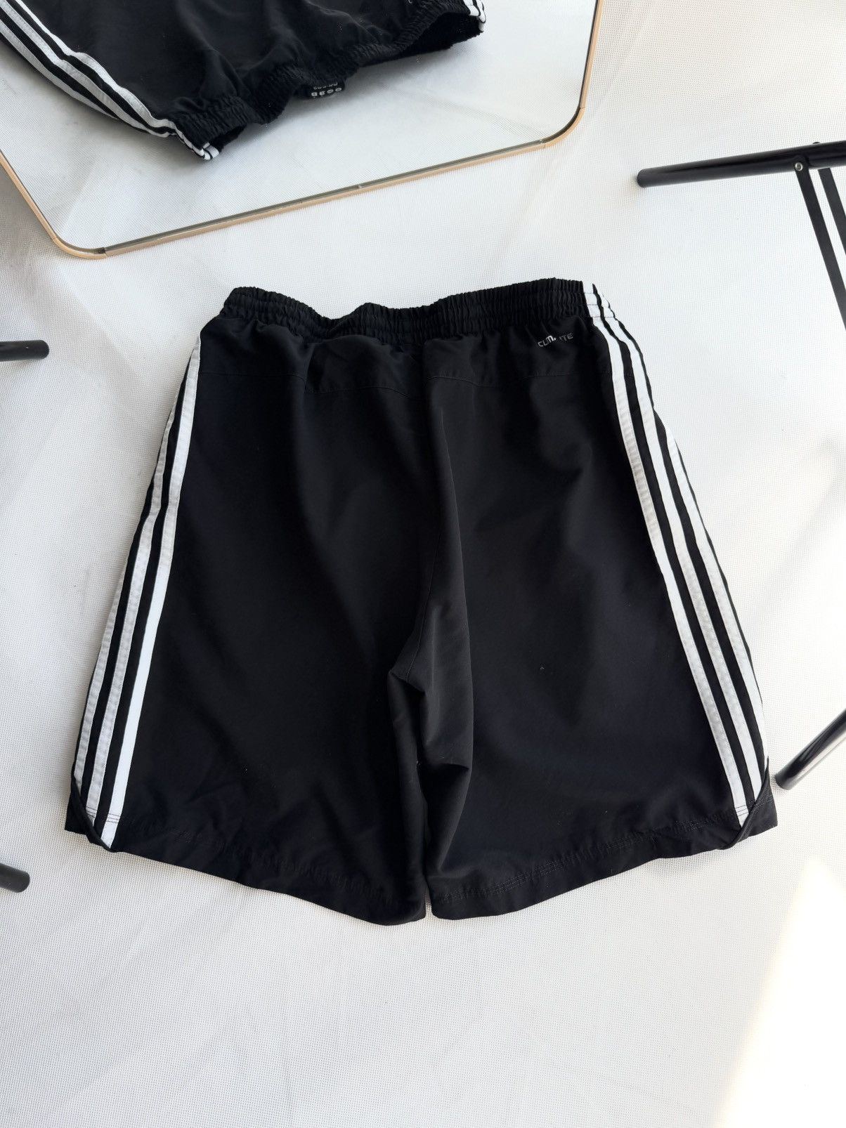 Adidas × Vintage Vintage Adidas shorts streetwear y2k style casual Size US 32 / EU 48 - 4 Thumbnail