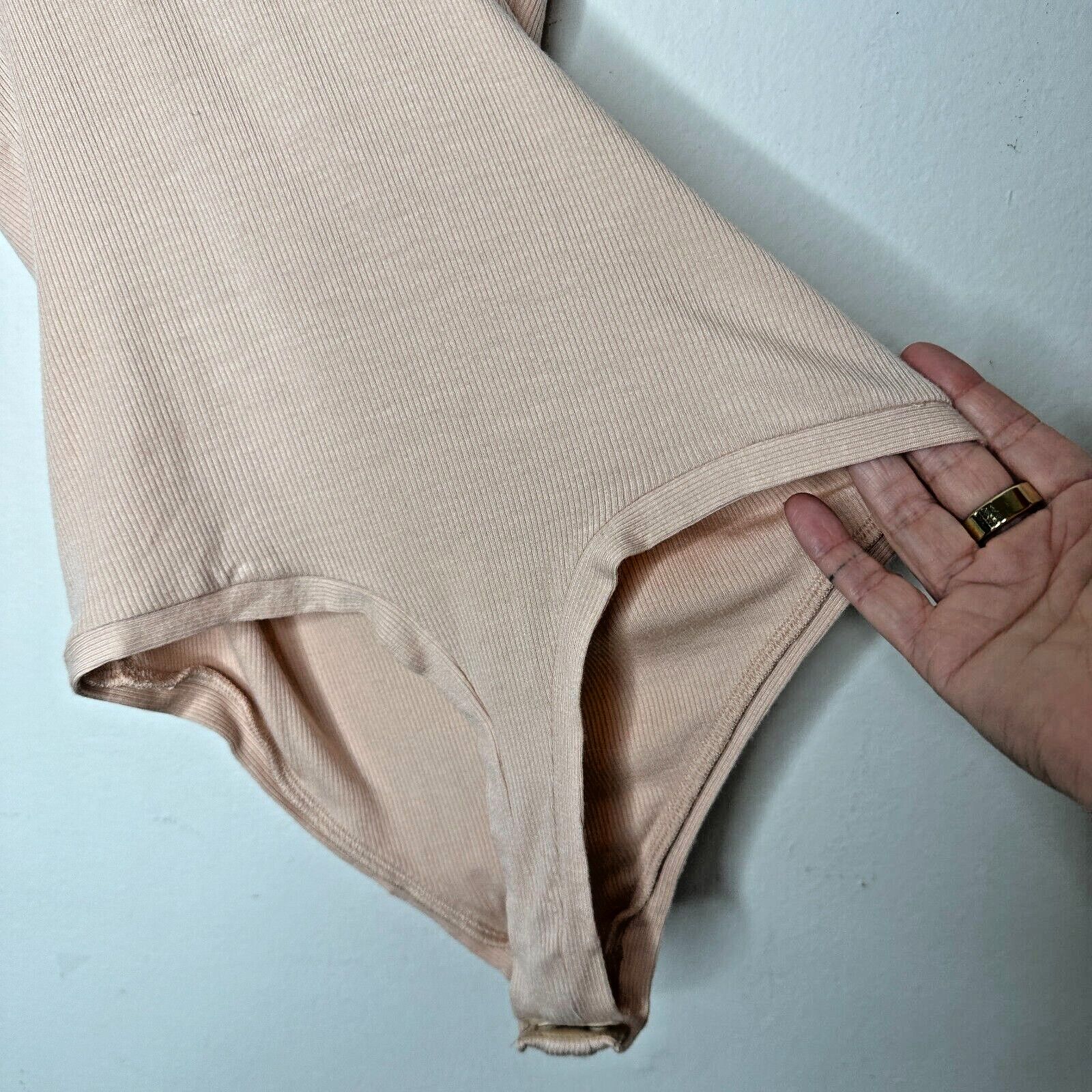 ALIX NYC Alix NYC Tan Asymmetrical Neckline Sleeveless Rib Bodysuit S Size S / US 4 / IT 40 - 6 Thumbnail