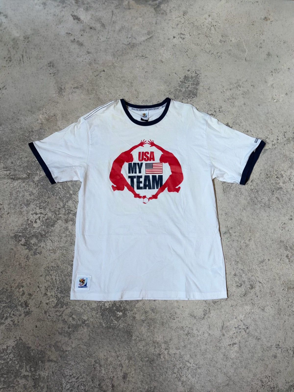 Vintage 2010 South Africa FIFA World Cup USA Official Licensed Tee Size US XXL / EU 58 / 5 - 1 Thumbnail