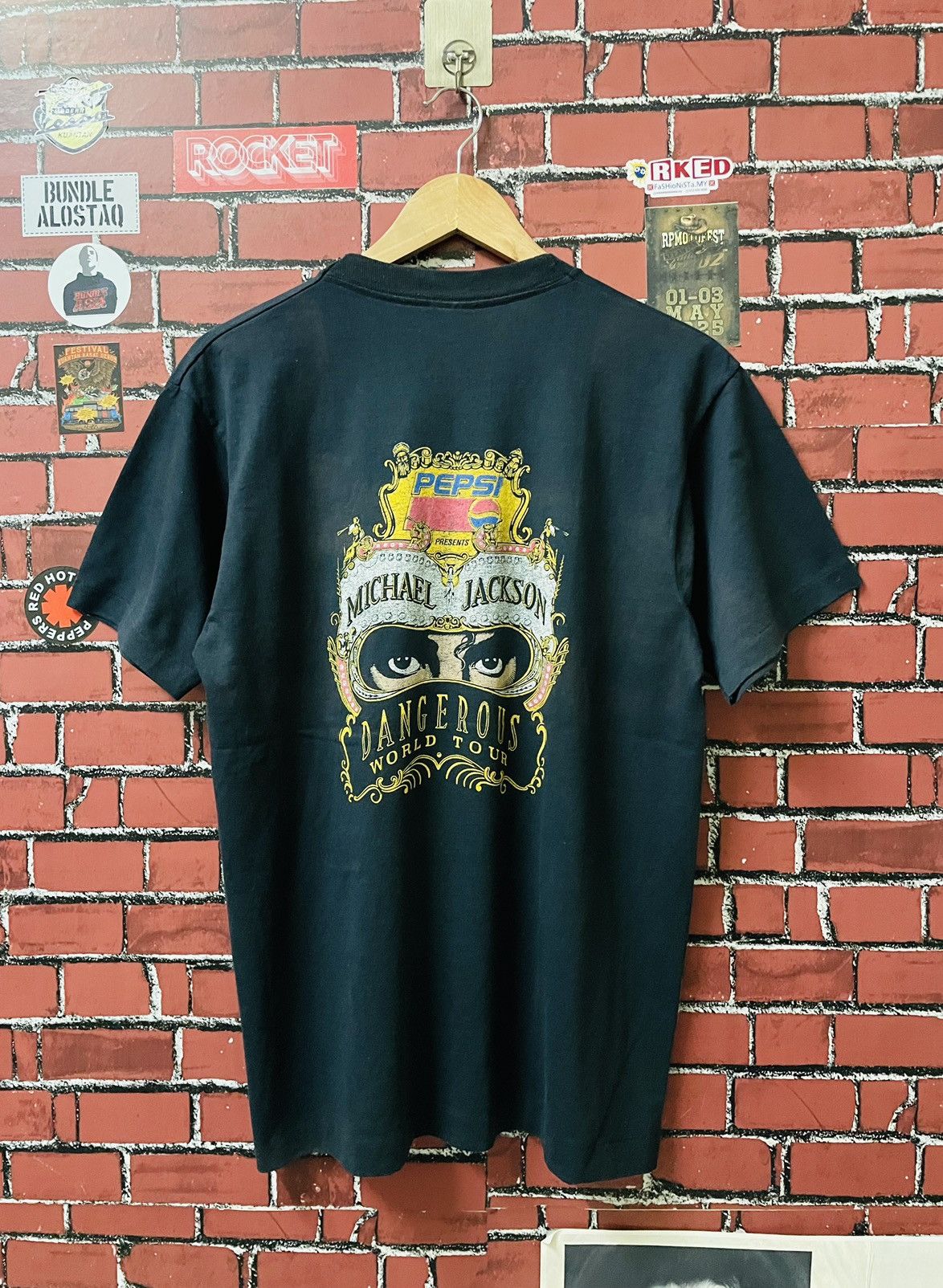 Michael Jackson VINTAGE MICHAEL JACKSON x PEPSI DANGEROUS WORLD TOUR 90s Size US L / EU 52-54 / 3 - 1 Thumbnail