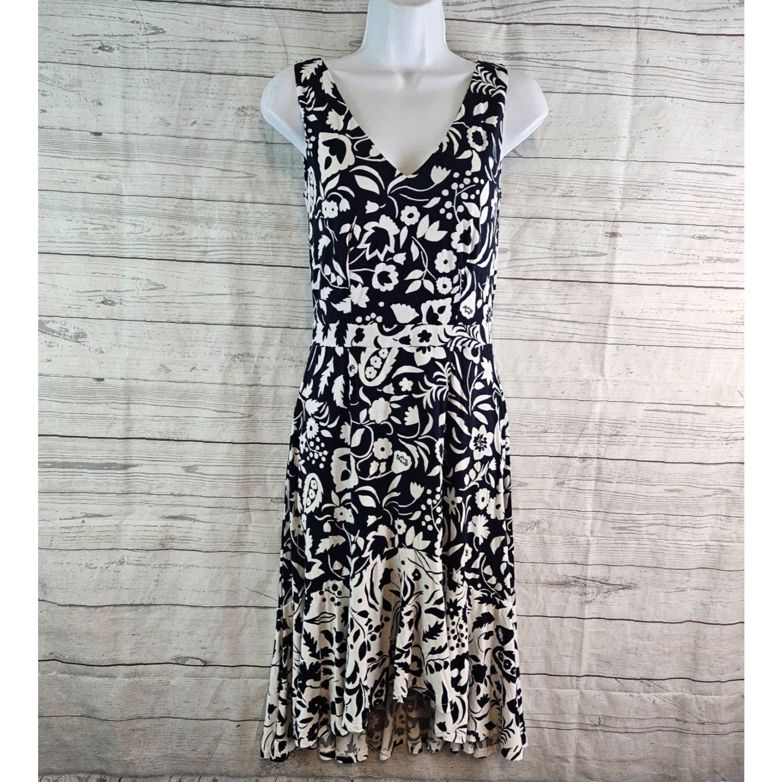 Boden VINTAGE? No. Boden Elisa jersey dress Blue Floral V-Neck Sleeveless 2P Jersey Midi Dress Womens Size XS / US 0-2 / IT 36-38 - 2 Thumbnail
