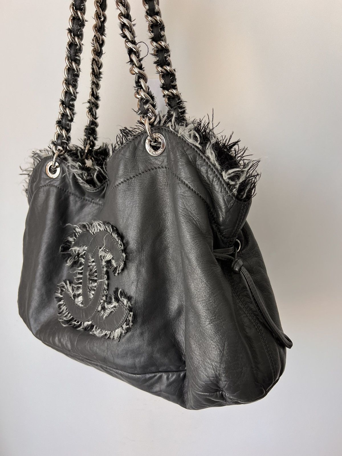 Chanel Chanel 2010-2011 Fringed Logo Large Hobo Tote Bag Size ONE SIZE - 2 Thumbnail