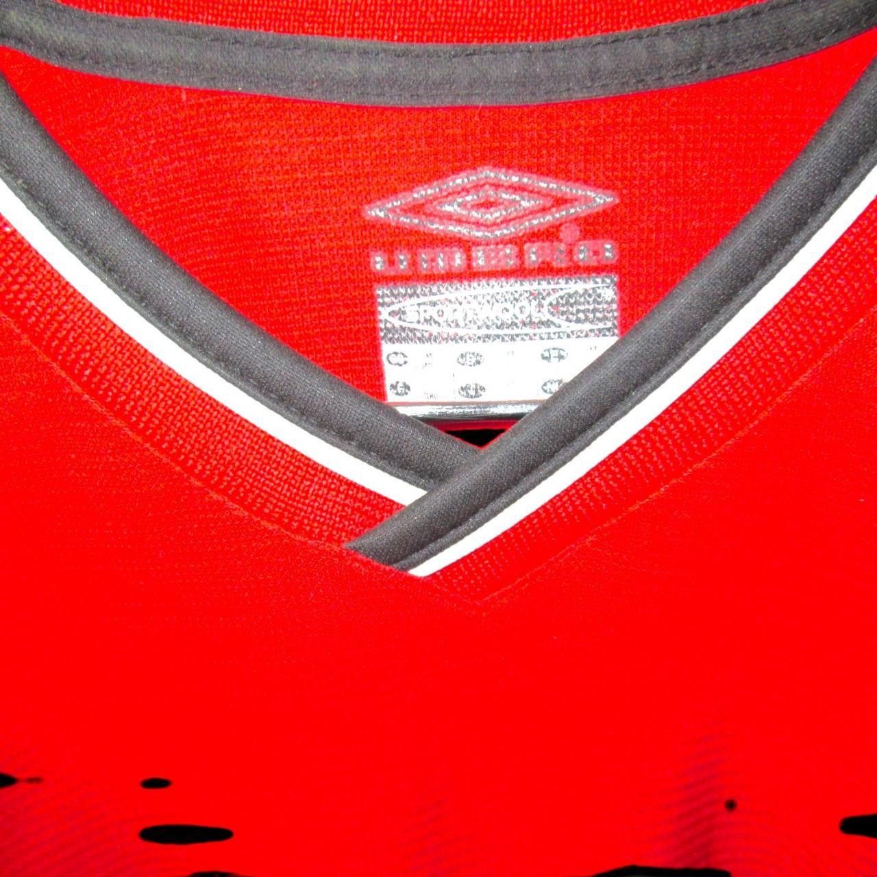 Umbro Manchester United England 2000 2001 2002 Home Shirt Jersey Size US M / EU 48-50 / 2 - 4 Thumbnail