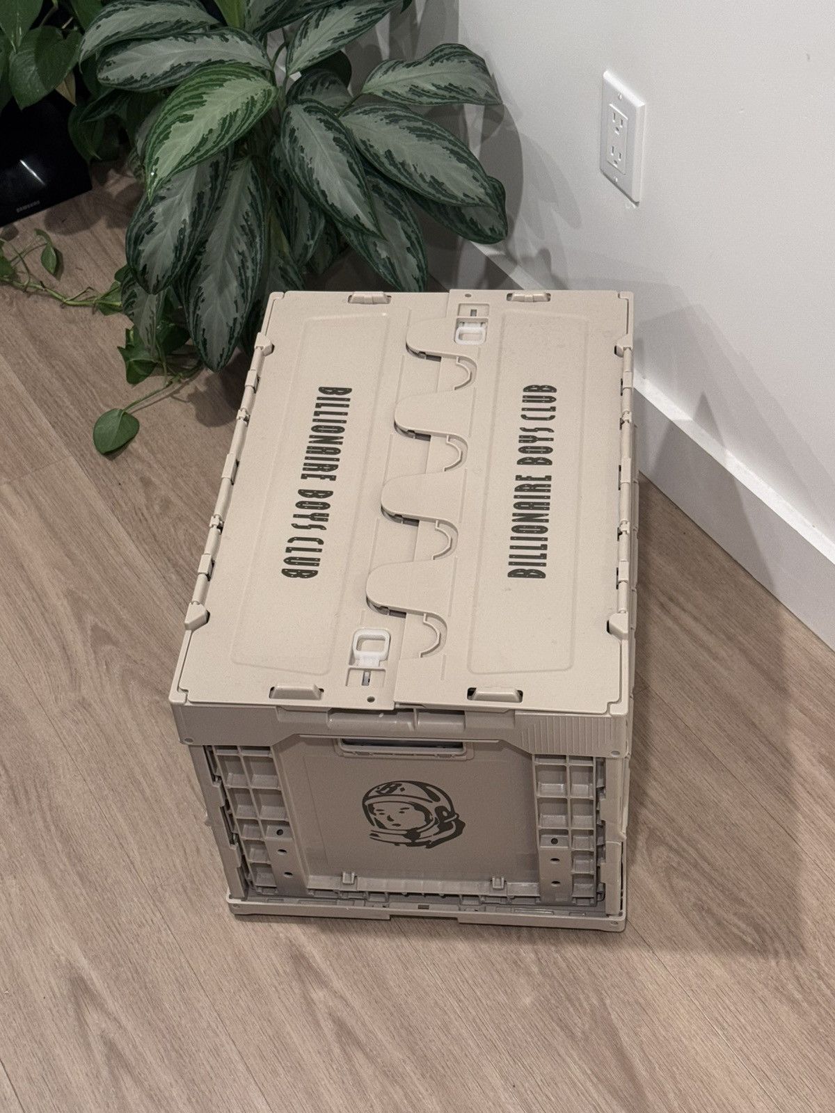 Billionaire Boys Club 50L tan and cream Billionaire Boys Club crate Size ONE SIZE - 3 Thumbnail