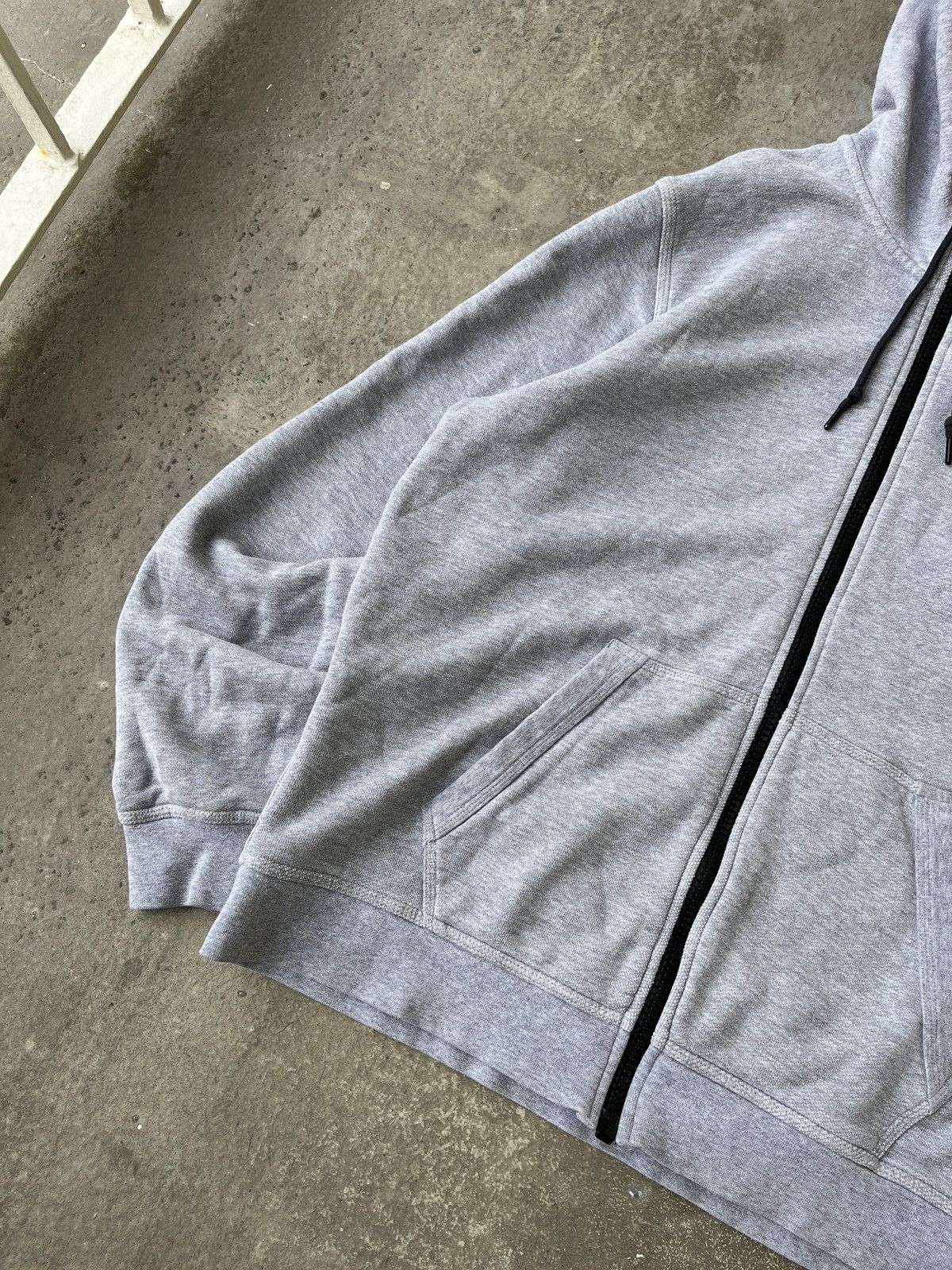 Nike Vintage NIKE USATF GREY HOODIE y2k Size US L / EU 52-54 / 3 - 3 Thumbnail