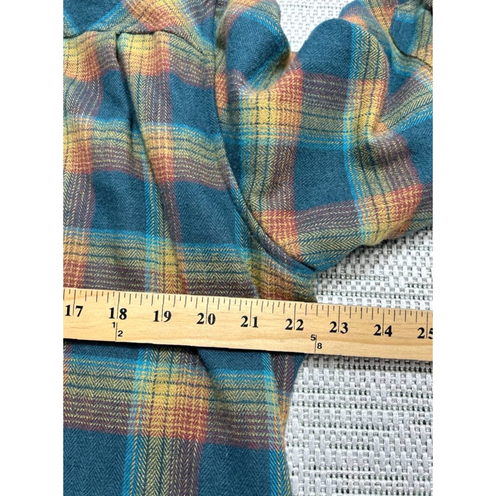 Vintage L.L.Bean Button-Up Shirt Mens M Blue Flannel Polyester Plaid Casual Winter Fall Spring Button-Down Collar Mens Clothing Size US M / EU 48-50 / 2 - 6 Thumbnail