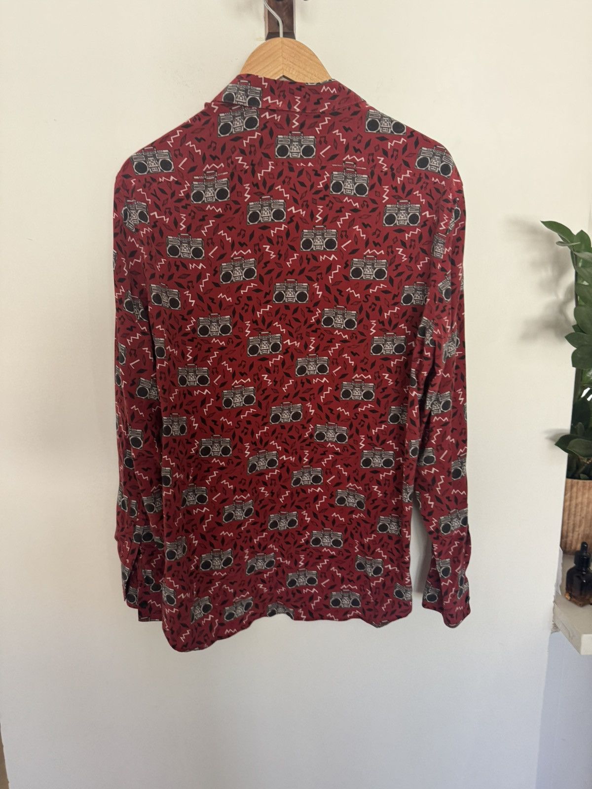 Saint Laurent Paris Silk Boombox shirt Size US M / EU 48-50 / 2 - 6 Thumbnail