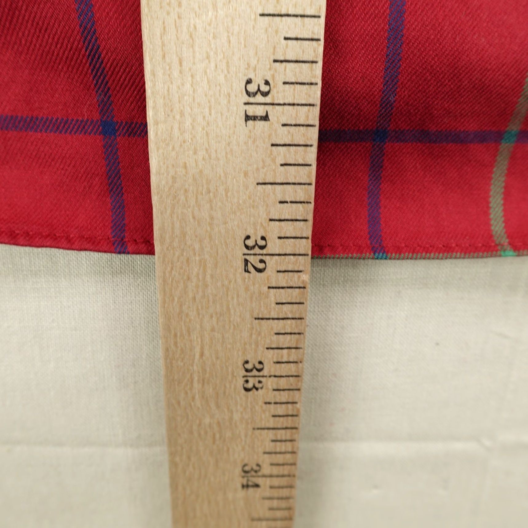 Orvis VINTAGE Orvis Shirt Mens Large Red Green Plaid Button-Up Long Sleeve Cotton Outdoor Classic Size US L / EU 52-54 / 3 - 7 Thumbnail