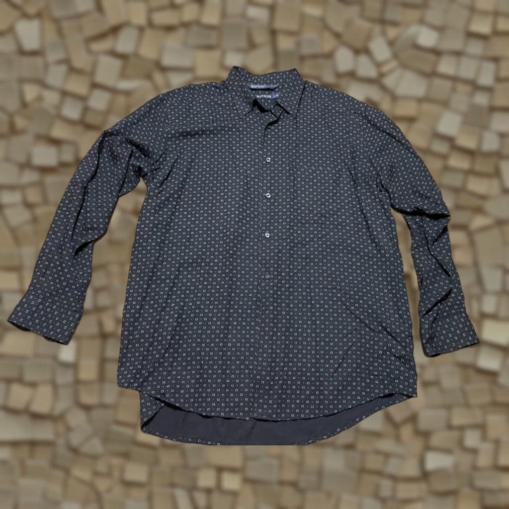 Nautica Nautica Shirt, Men's Size Large, Blue, Button Up, Long Sleeve, Casual, Regular Fit, Button-Up, Navy? Size US L / EU 52-54 / 3 - 1 Thumbnail