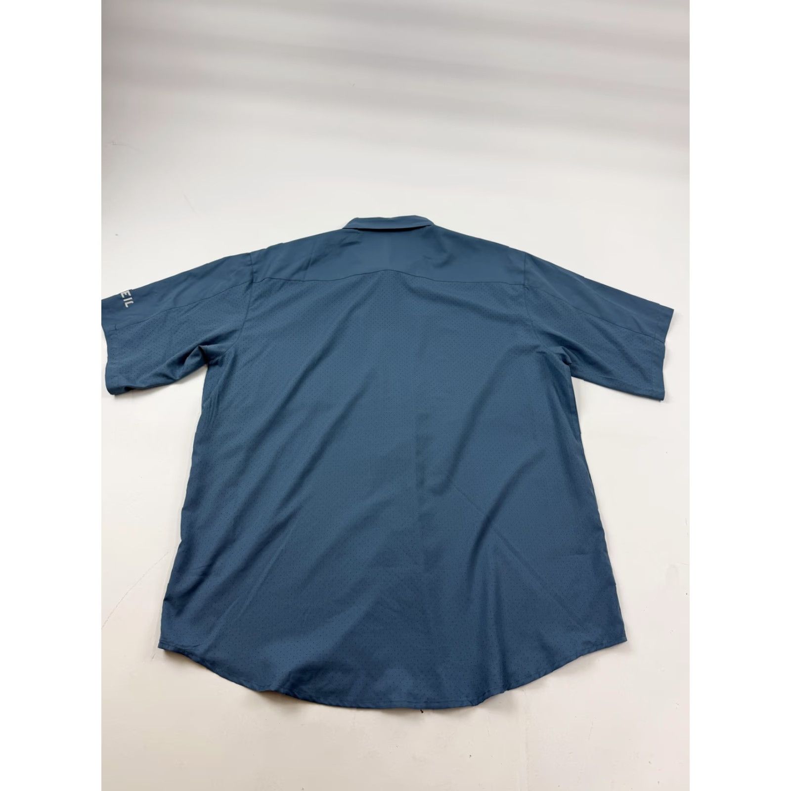 Vintage Veil Camo Shirt Mens Large Blue Solid Short Sleeve Button Front Travel Outdoor Size US L / EU 52-54 / 3 - 7 Thumbnail