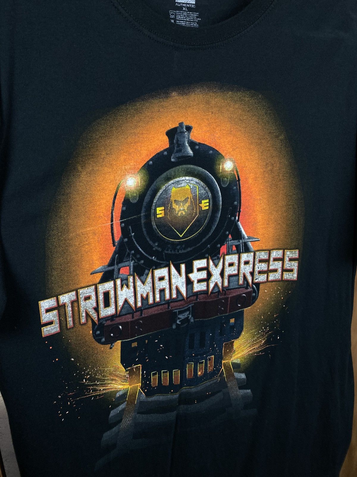 WWE 🚇T-Shirt WWE Strowman Express Clear The Tracks Tee🚇 Size US XL / EU 56 / 4 - 3 Thumbnail