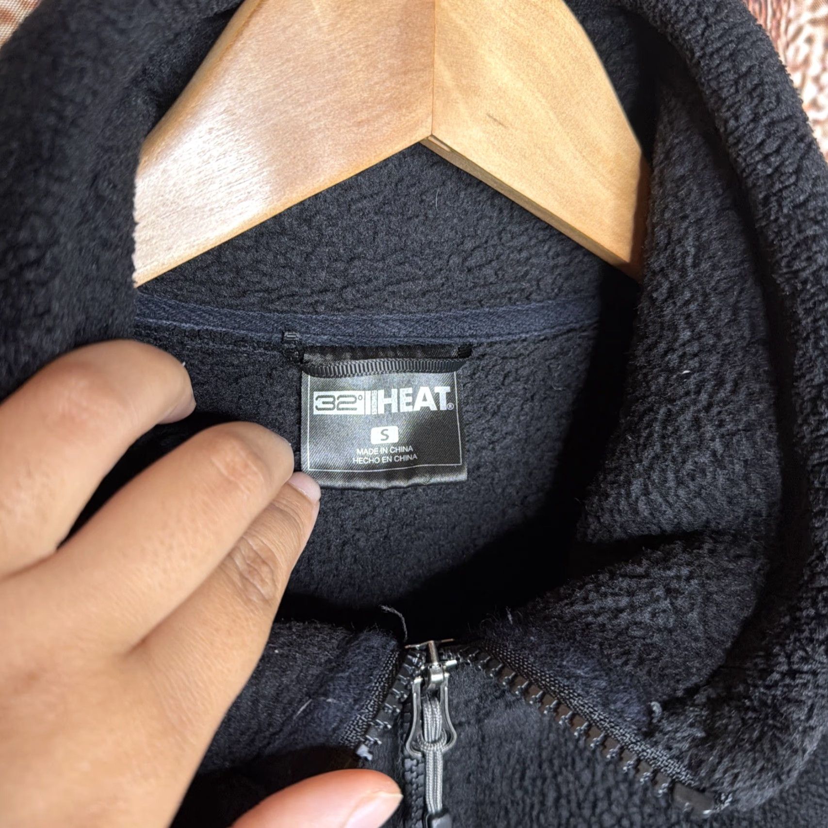 Vintage 32 Degrees Heat Women’s Plush Faux Fur Polar Fleece Jacket Black Small Size S / US 4 / IT 40 - 2 Thumbnail