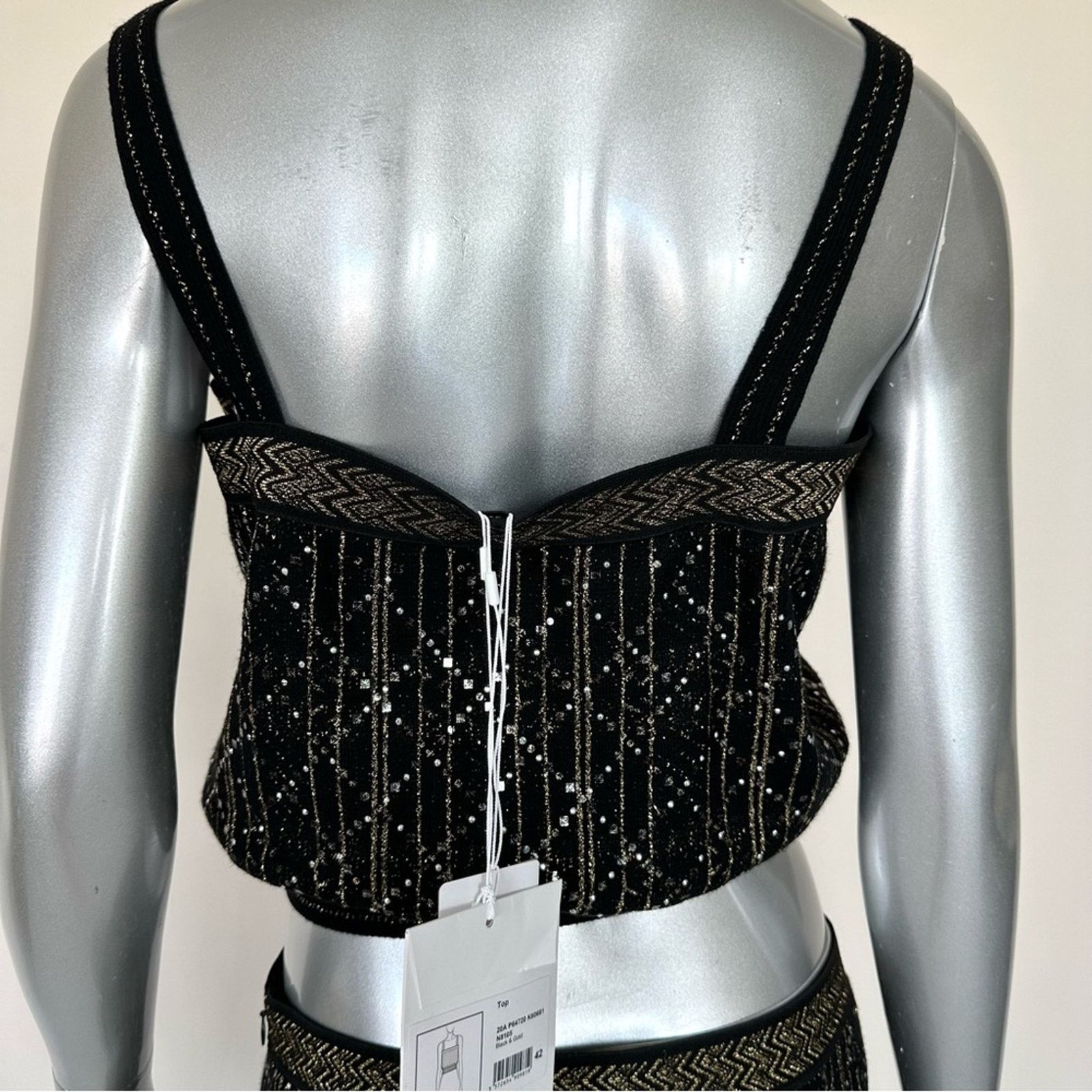 Chanel NWT! CHANEL women tweed tank top size 42FR or M Retail 2400$ Size M / US 6-8 / IT 42-44 - 3 Thumbnail